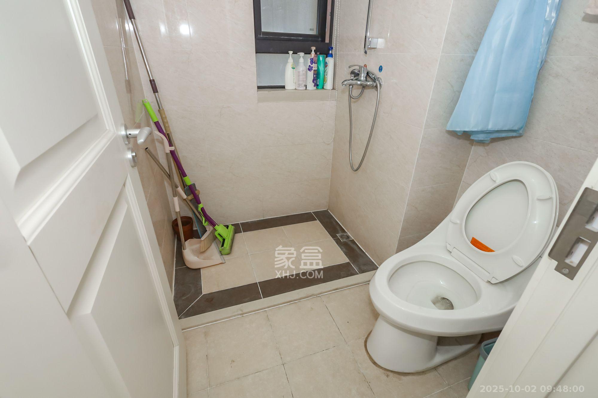 万科里金域国际  3室2厅2卫    3600.0元/月室内图