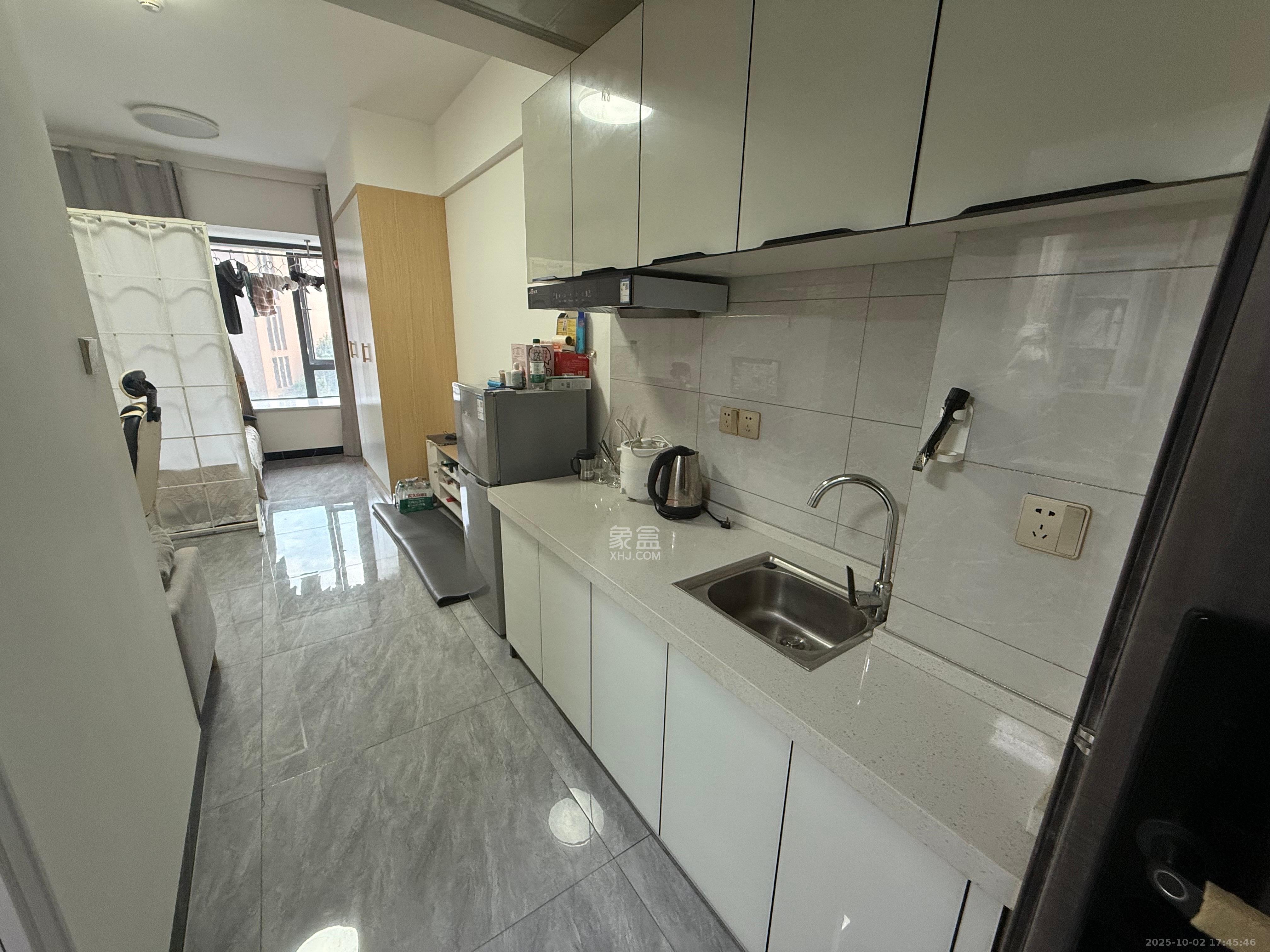 龙湖湘江星座(祺鑫星座公寓) 1室0厅1卫 1450.0元/月 龙湖湘江星座(祺鑫星座公寓) 1室0厅1卫 1450.0元/月室内图