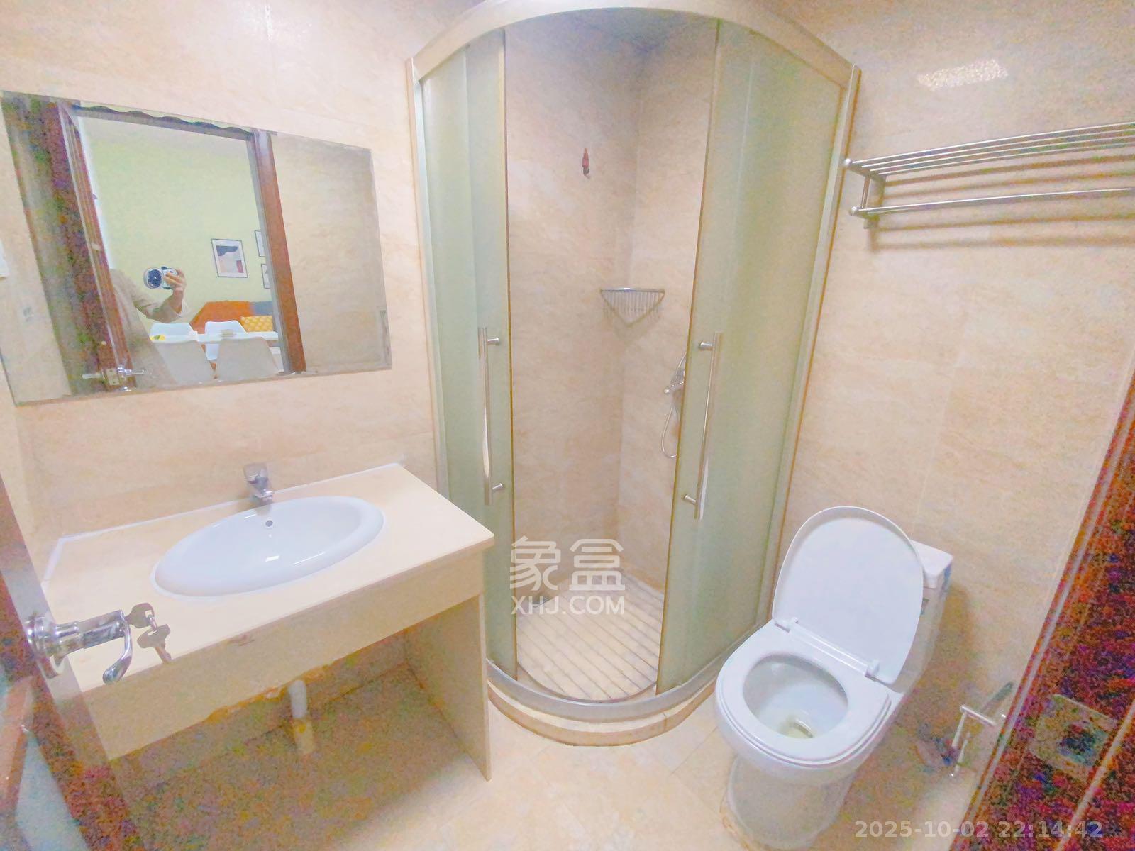 摩天一号  1室1厅1卫    2300.0元/月室内图