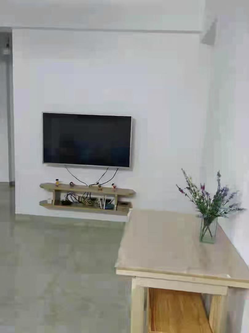 西海瑞园 1室1厅1卫 1600.0元/月 西海瑞园 1室1厅1卫 1600.0元/月室内图