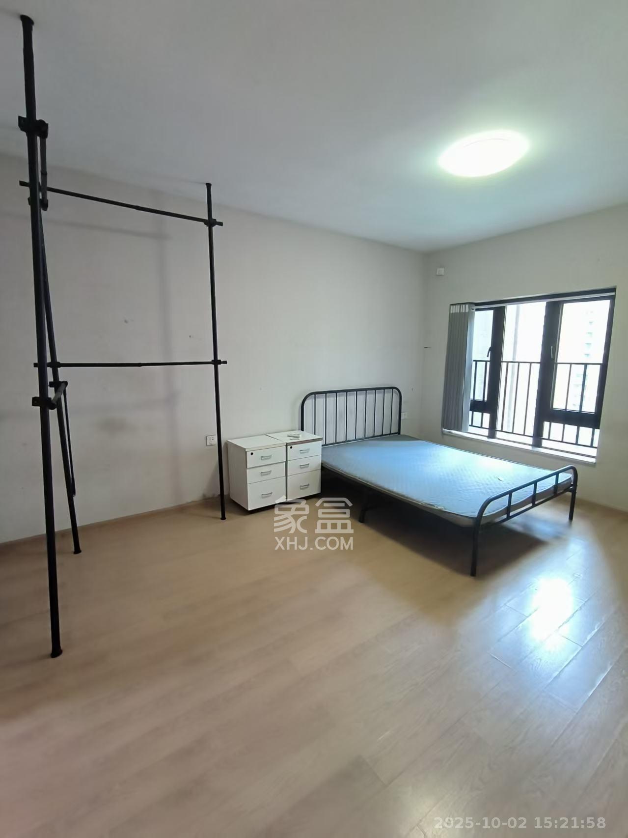 时代倾城三期 4室2厅2卫 2000.0元/月 时代倾城三期 4室2厅2卫 2000.0元/月室内图