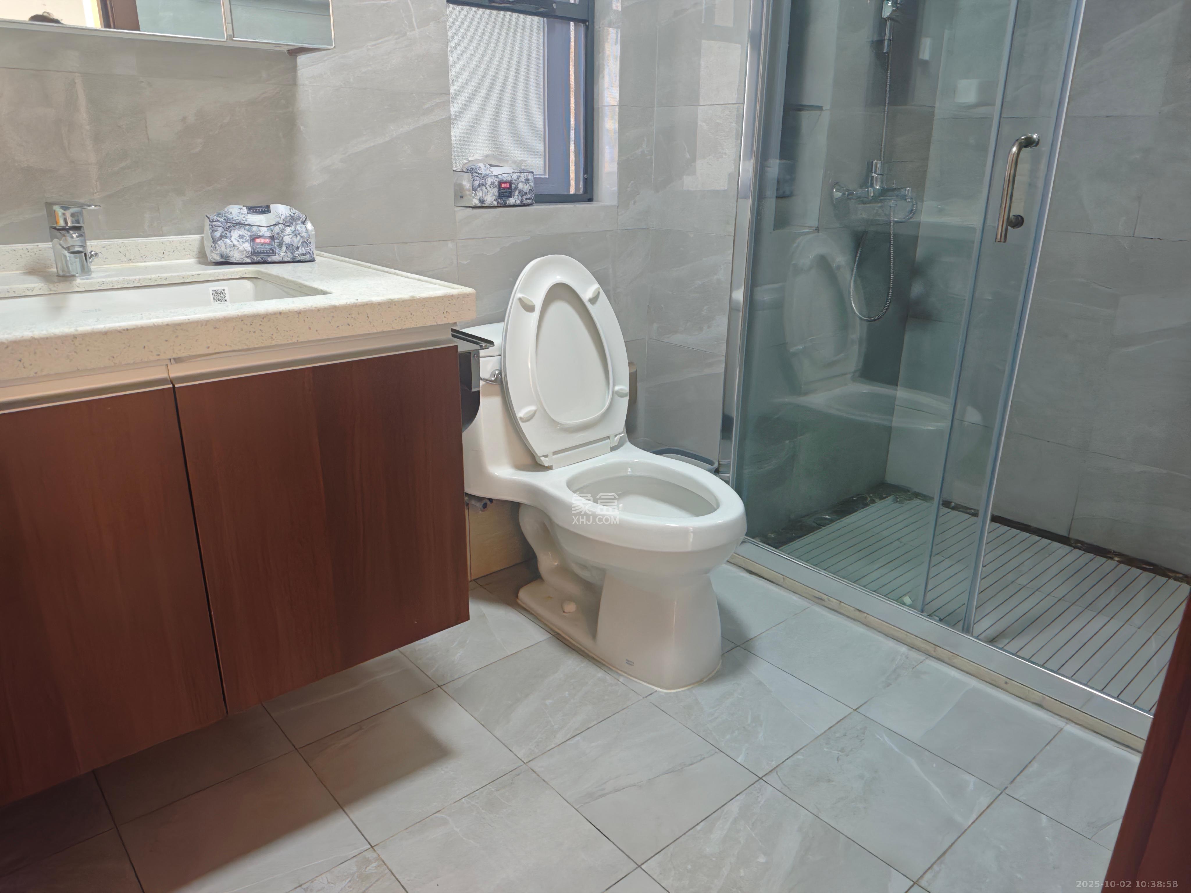 绿地长沙城际空间站（绿地新里佳苑）  3室2厅1卫    3500.0元/月室内图