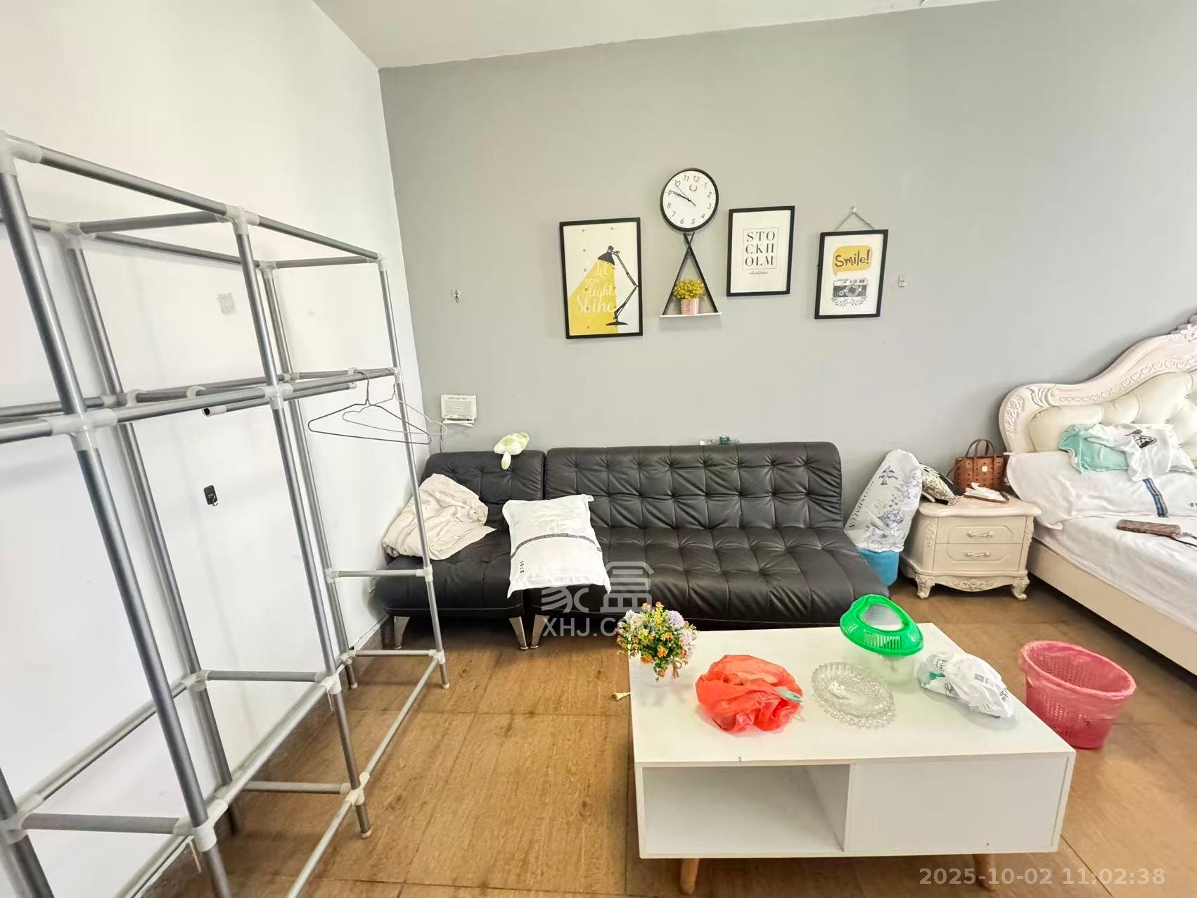 汀兰雅苑 1室1厅1卫 1600.0元/月 汀兰雅苑 1室1厅1卫 1600.0元/月室内图