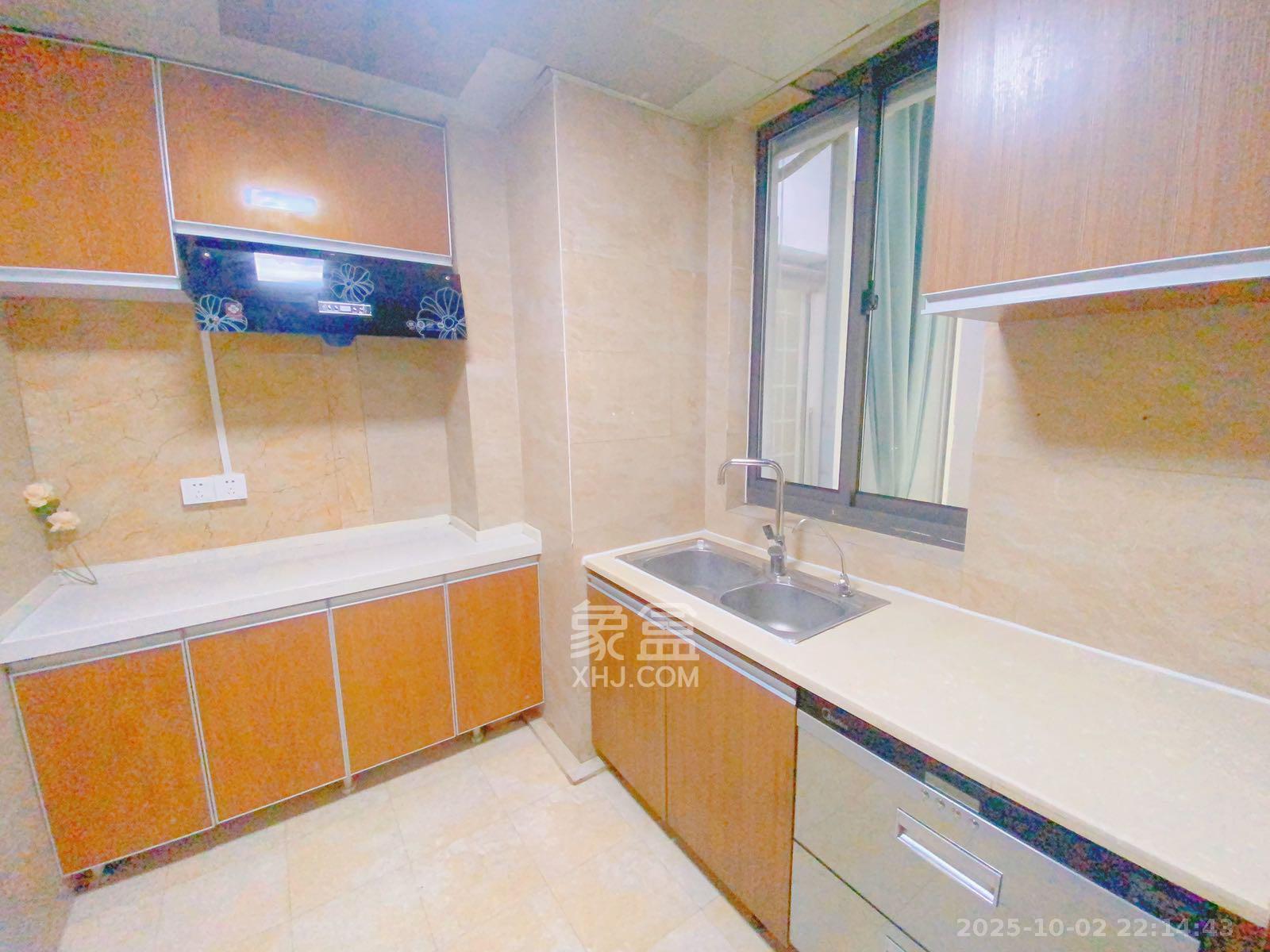 摩天一号 1室1厅1卫 2300.0元/月 摩天一号 1室1厅1卫 2300.0元/月室内图