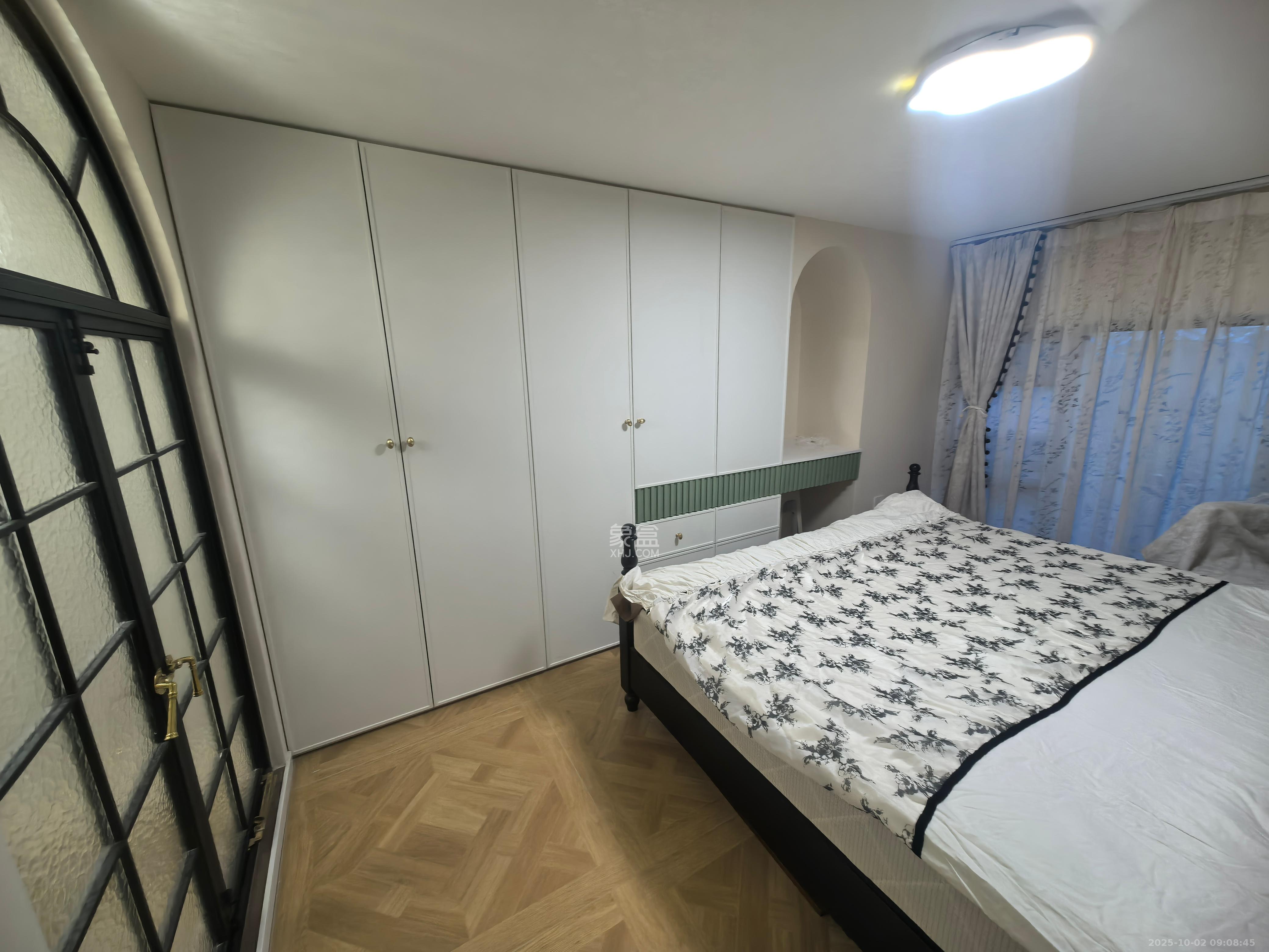 卓越伊景苑 2室1厅1卫 2300.0元/月 卓越伊景苑 2室1厅1卫 2300.0元/月室内图