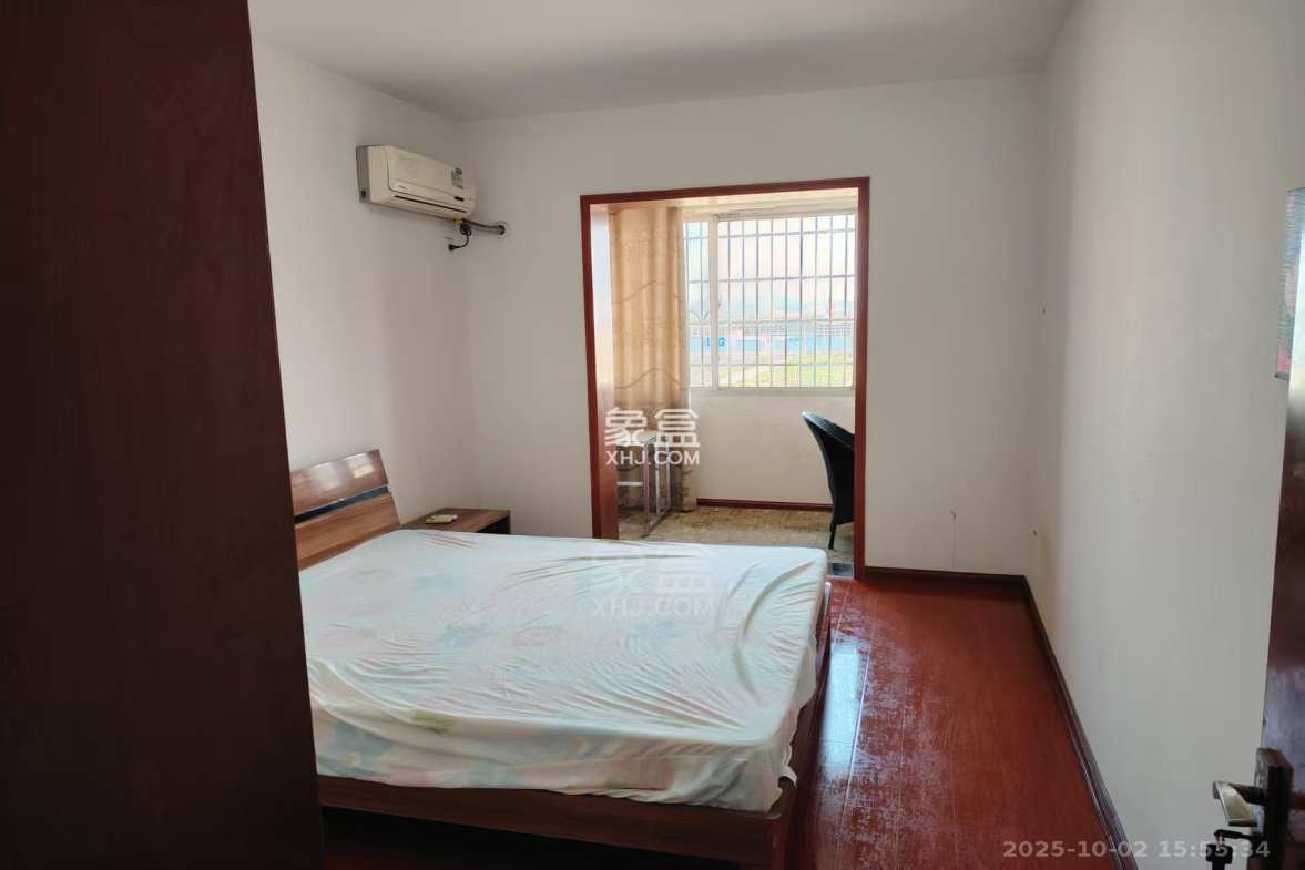 兴湖家园 3室2厅2卫 1500.0元/月 兴湖家园 3室2厅2卫 1500.0元/月室内图