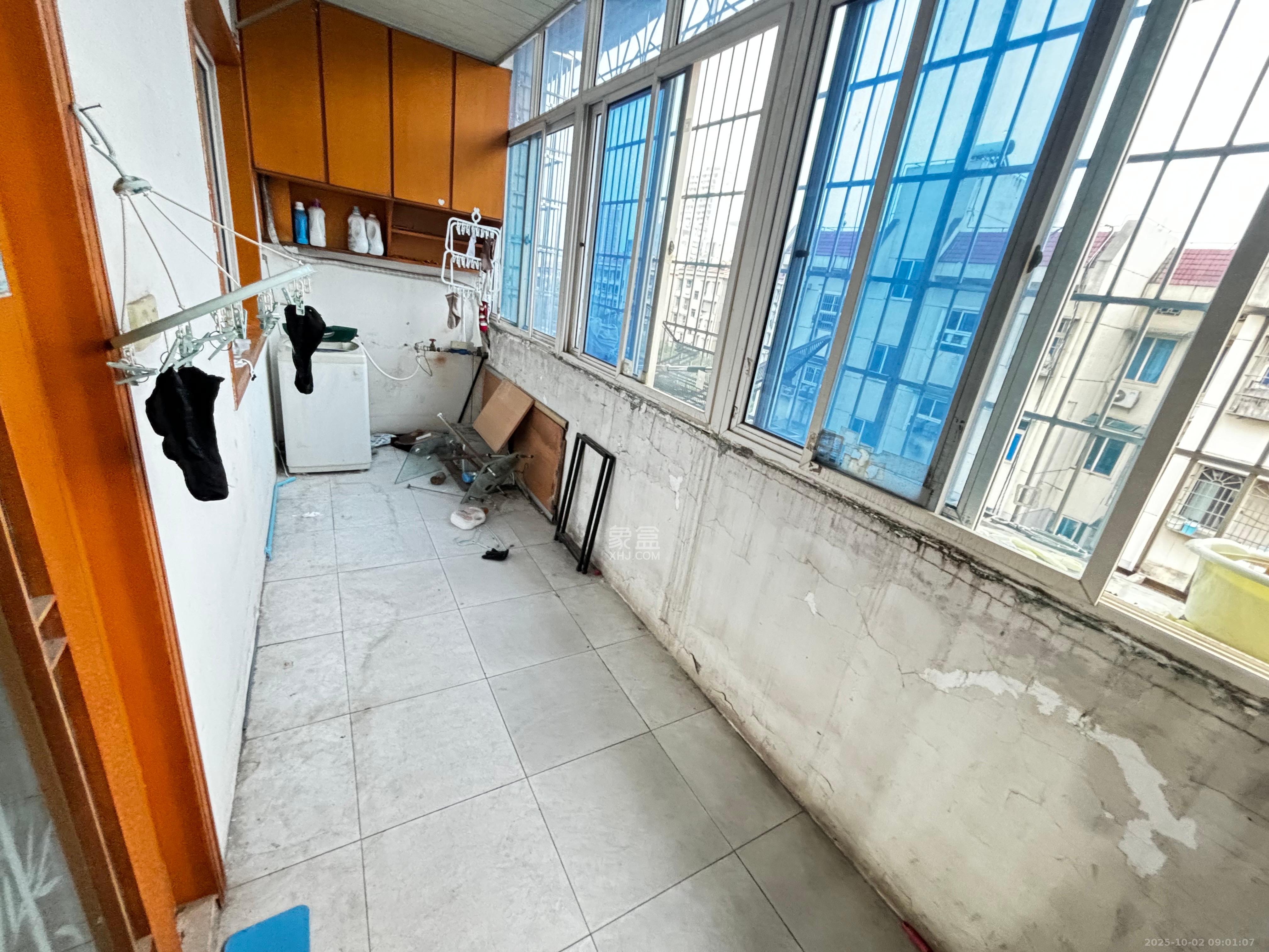 荷花园电信宿舍（天辰荷花苑）  1室2厅1卫    1600.0元/月室内图