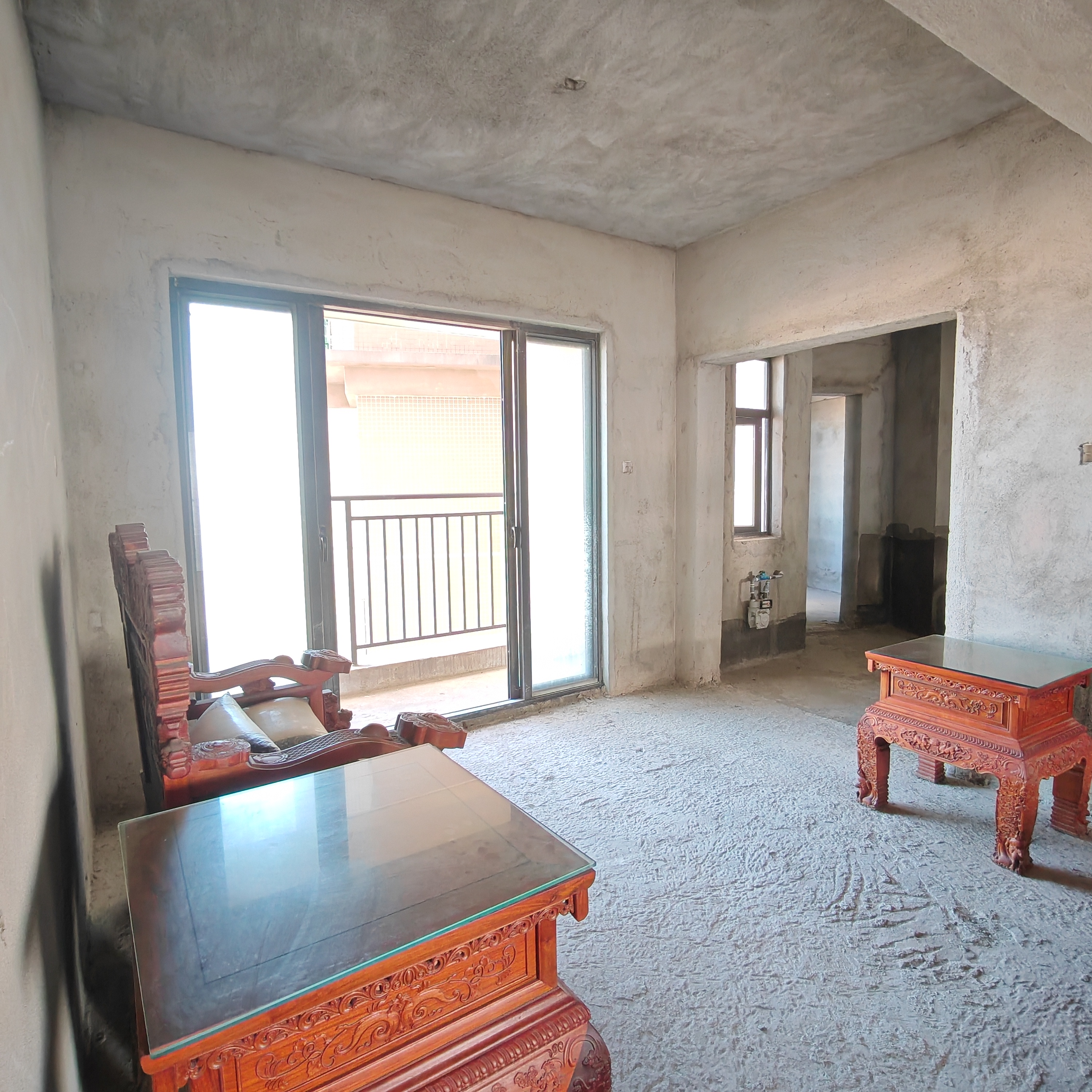 和风江岸 4室2厅2卫 265.0万 和风江岸 4室2厅2卫 265.0万客厅