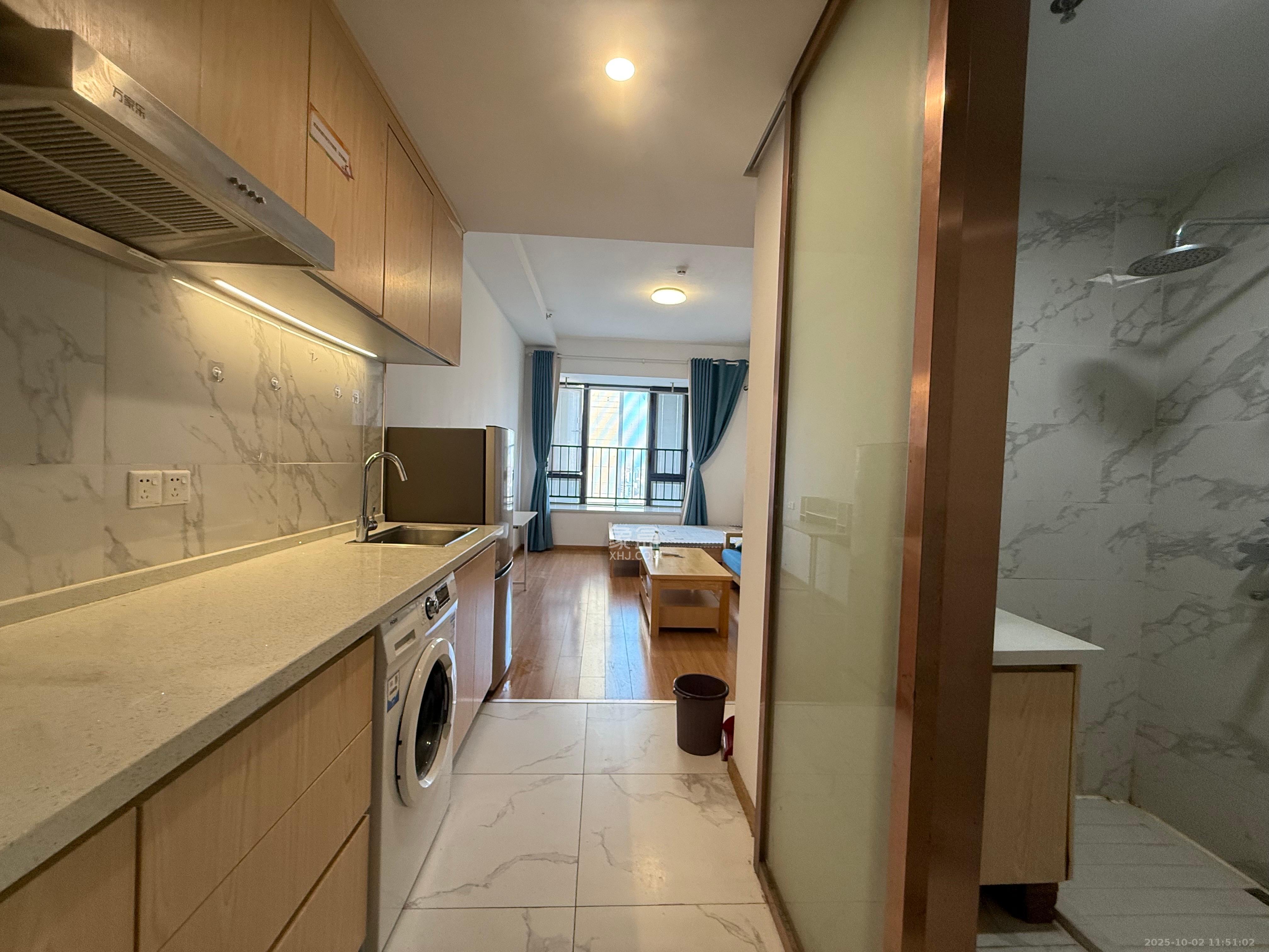 华润翡翠府 1室1厅1卫 1300.0元/月 华润翡翠府 1室1厅1卫 1300.0元/月室内图