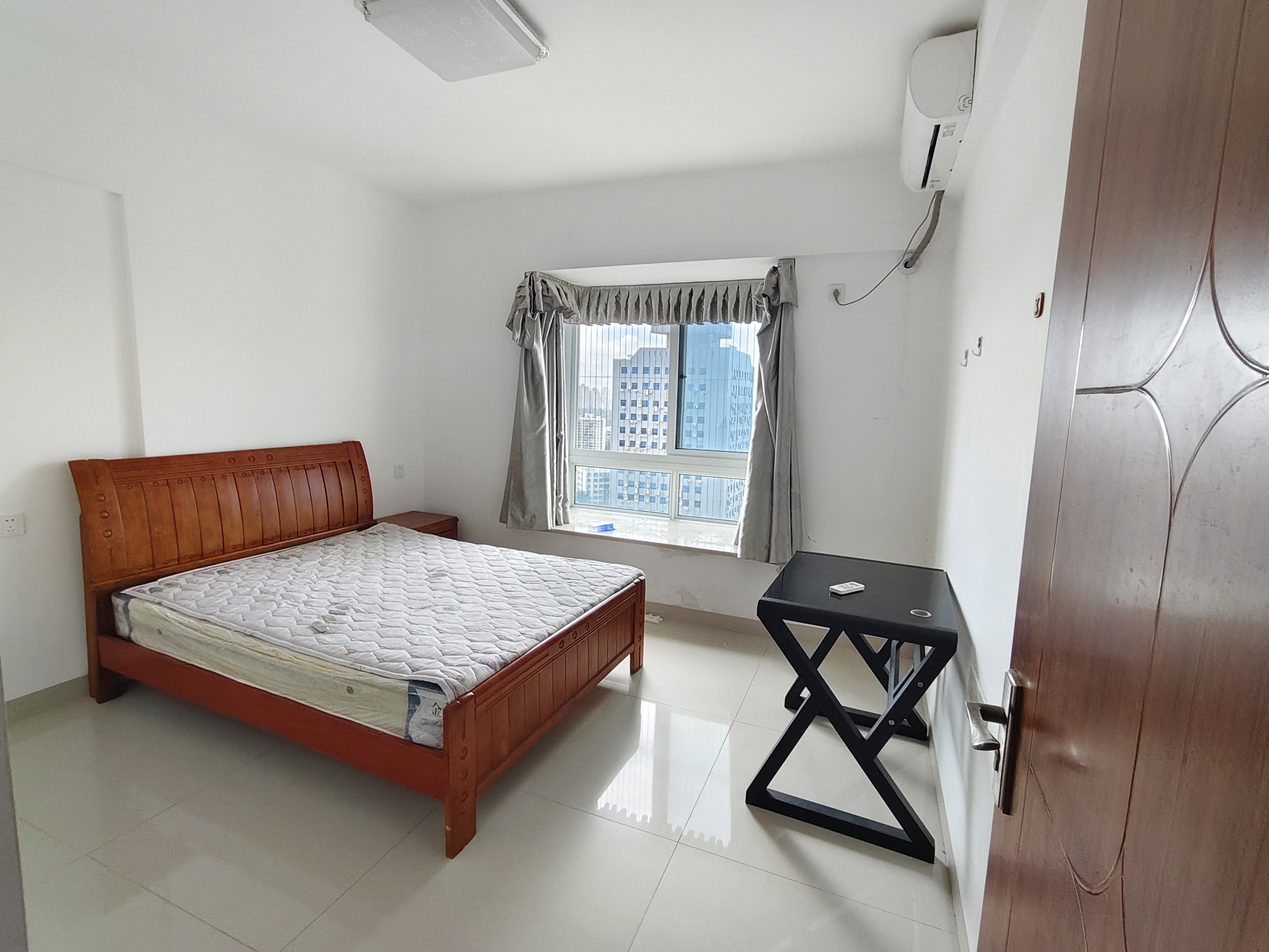 正业广场 3室2厅2卫 2700.0元/月 正业广场 3室2厅2卫 2700.0元/月室内图