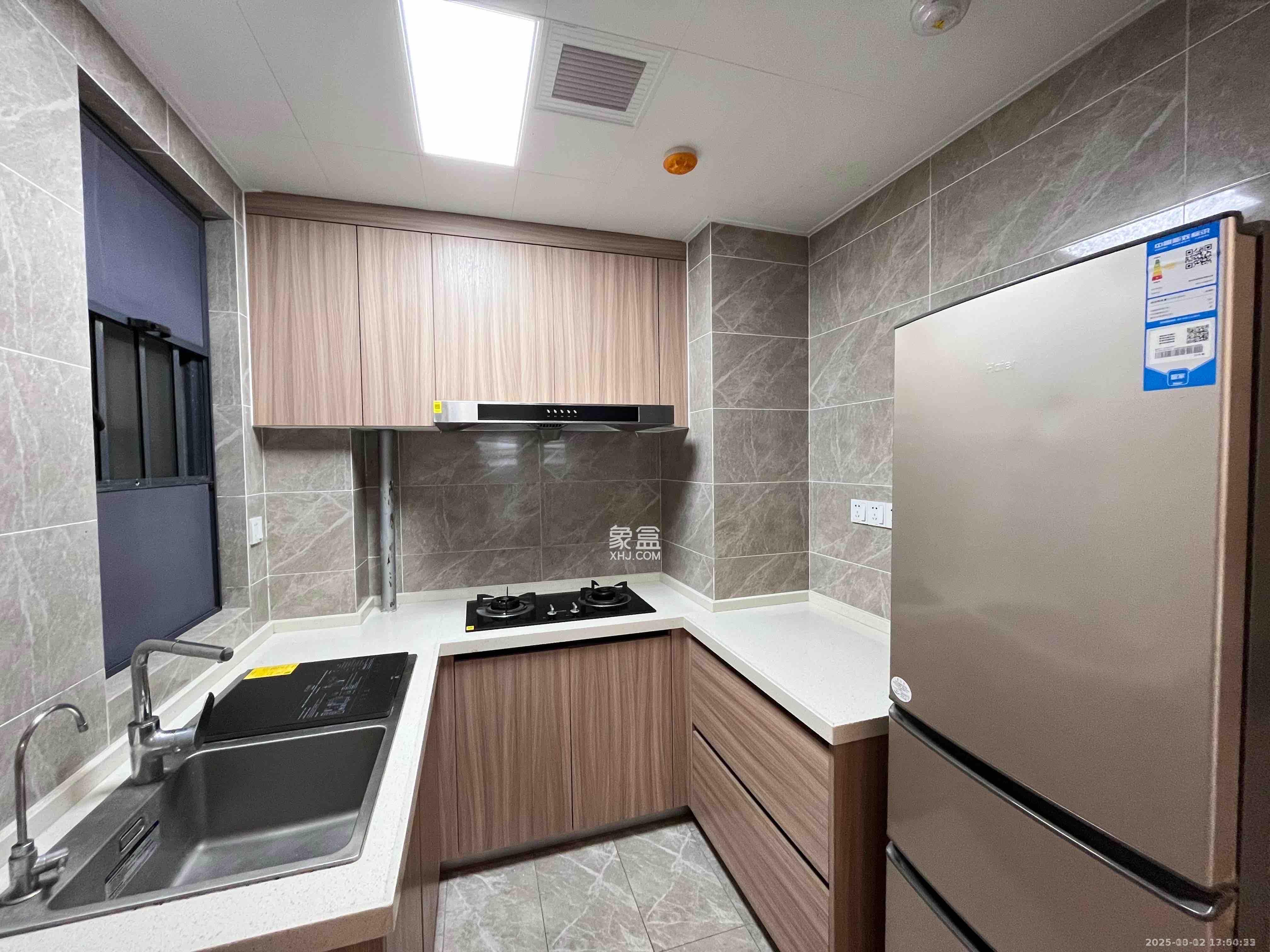 南山梅溪一方  3室2厅2卫    2800.0元/月室内图