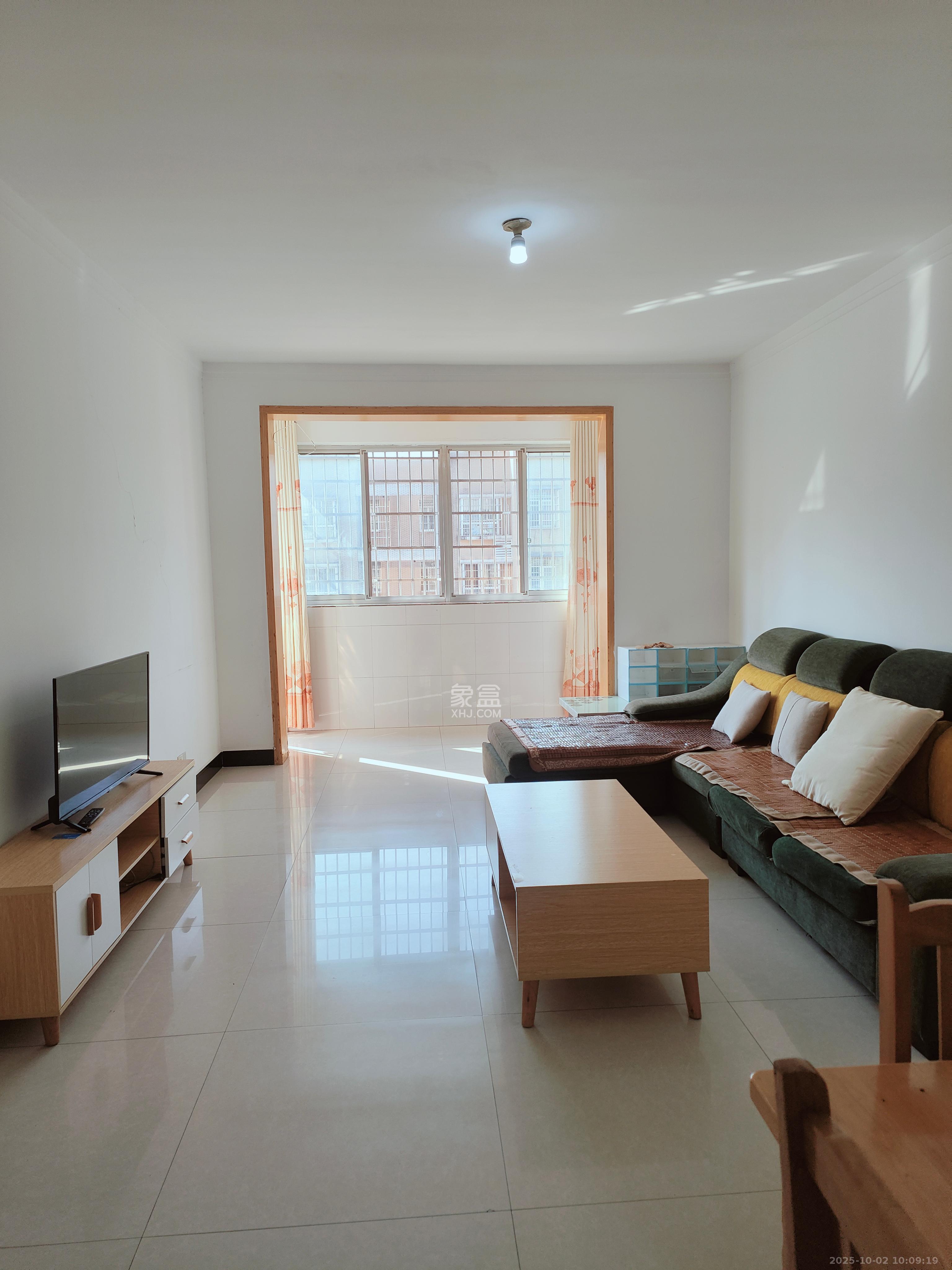 先锋新宇 2室2厅1卫 1600.0元/月 先锋新宇 2室2厅1卫 1600.0元/月室内图