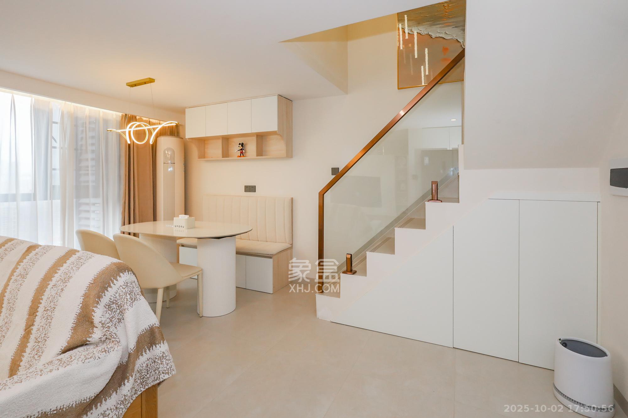 卓越中寰  2室2厅1卫    88.0万其他