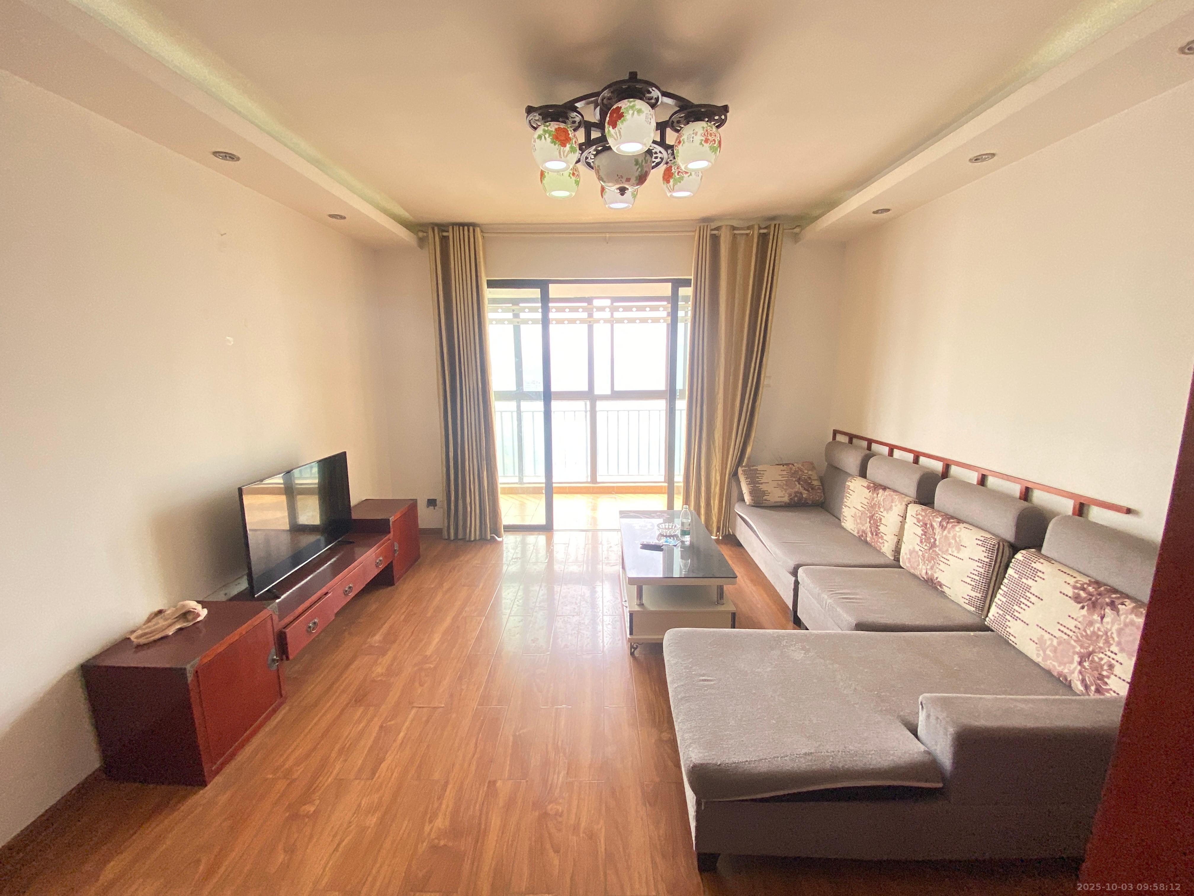 钱隆樽品(一、二、三期) 2室2厅1卫 1800.0元/月 钱隆樽品(一、二、三期) 2室2厅1卫 1800.0元/月室内图