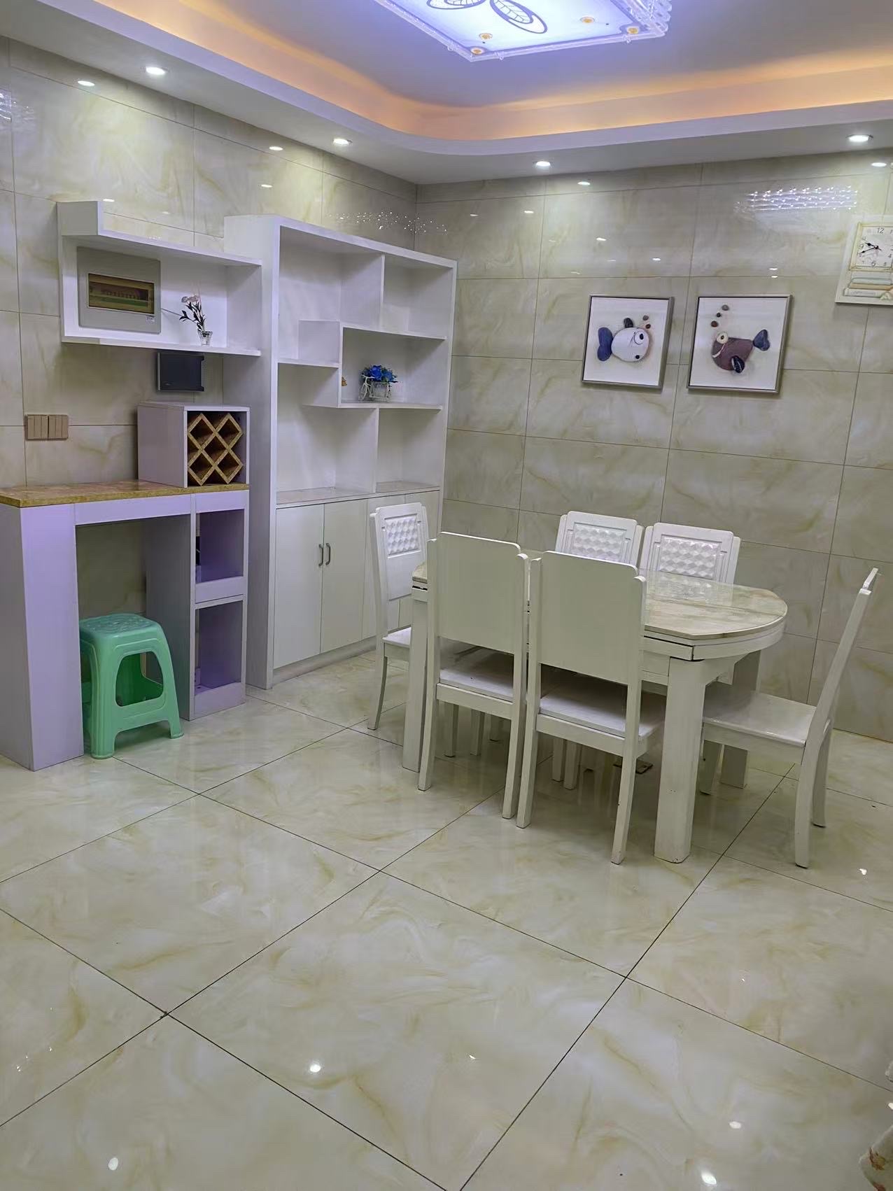 东城国际  3室2厅1卫    1800.0元/月室内图