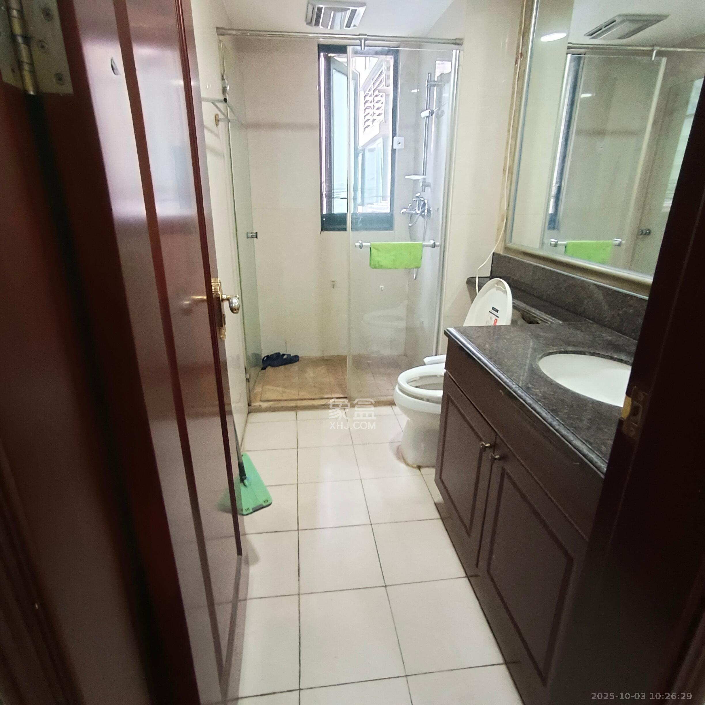 恒大雅苑 3室2厅1卫 2700.0元/月 恒大雅苑 3室2厅1卫 2700.0元/月室内图