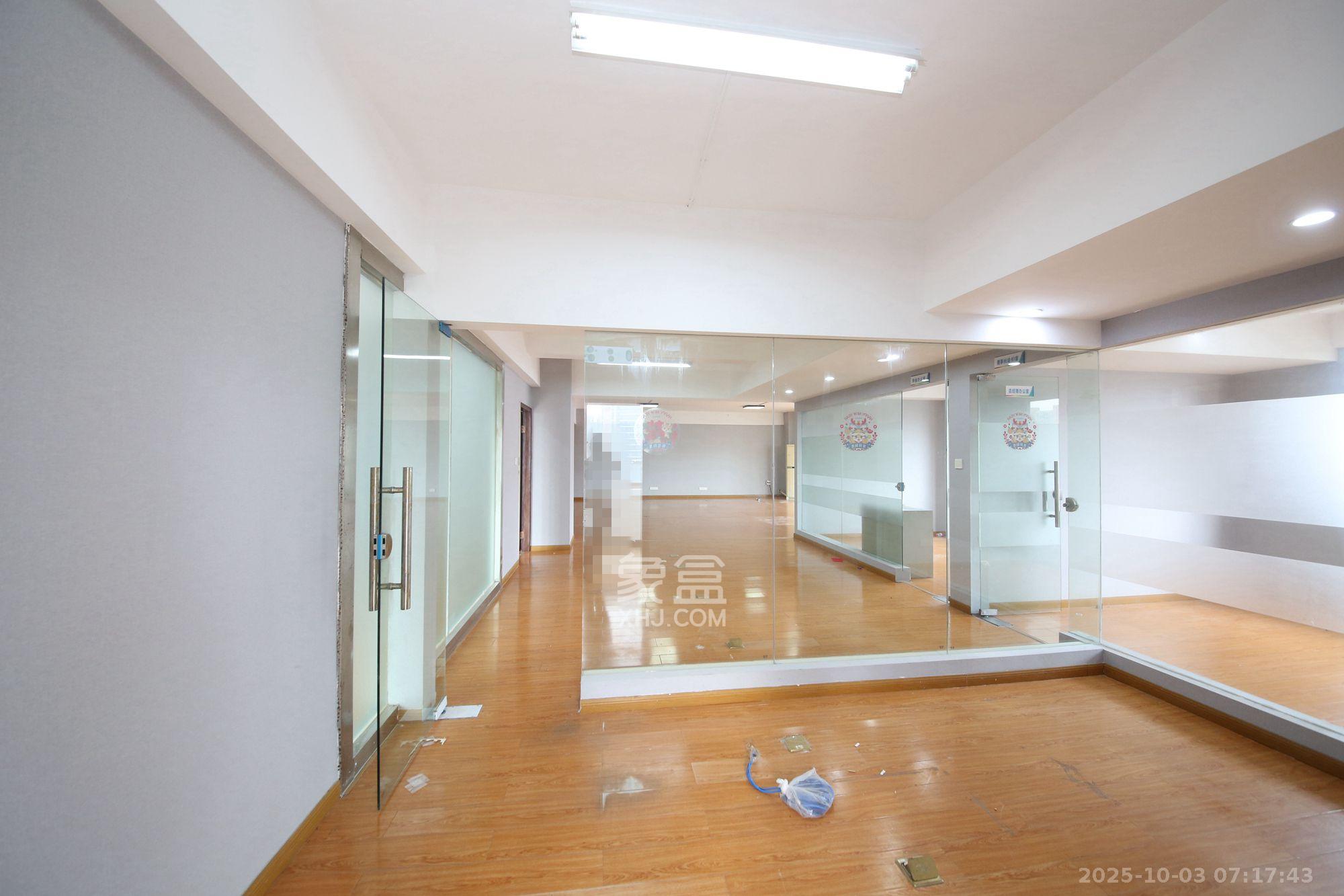 元盛大厦  6室2厅1卫    10000.0元/月室内图