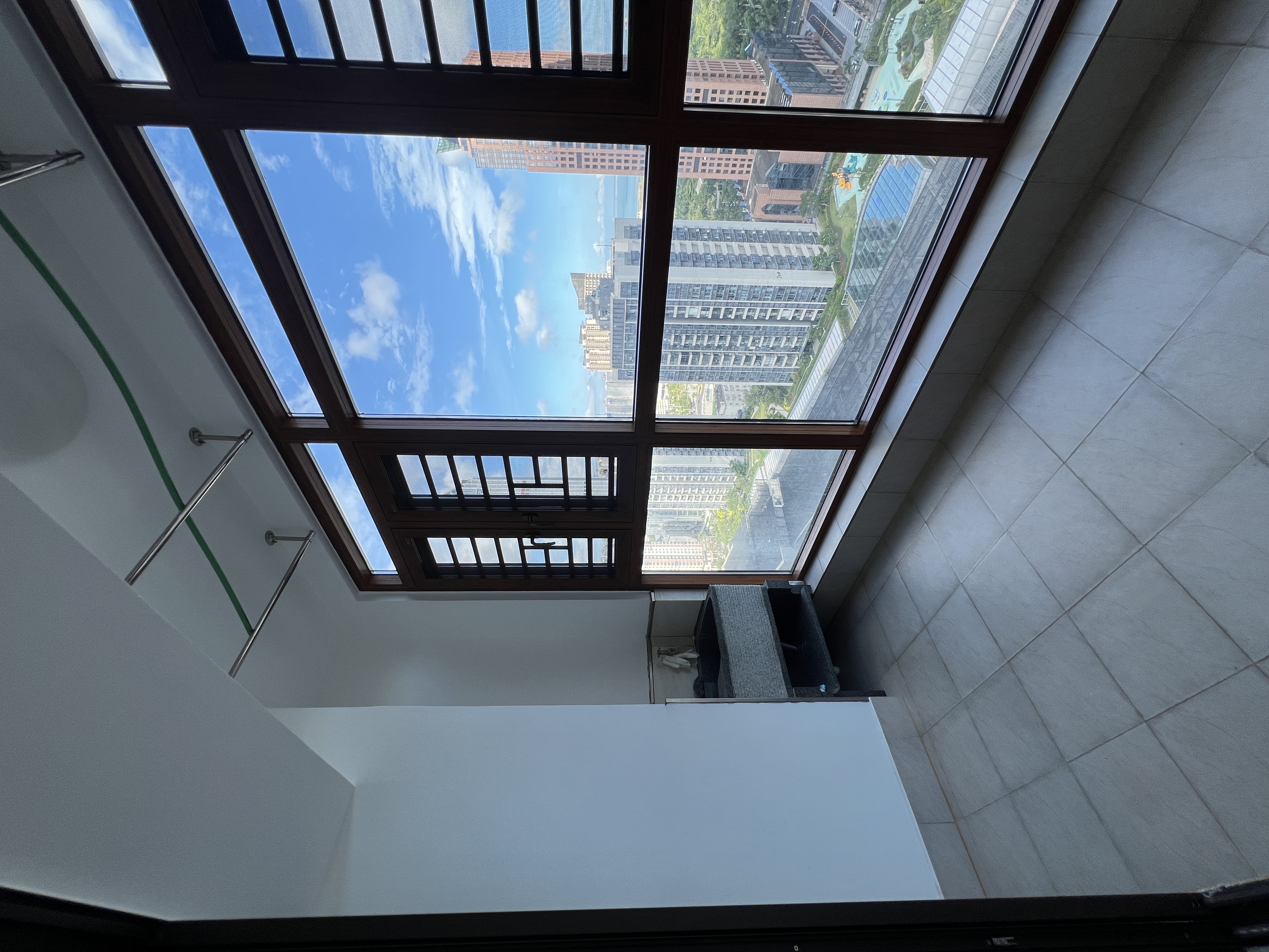 华润中心 3室1厅2卫 6500.0元/月 华润中心 3室1厅2卫 6500.0元/月室内图