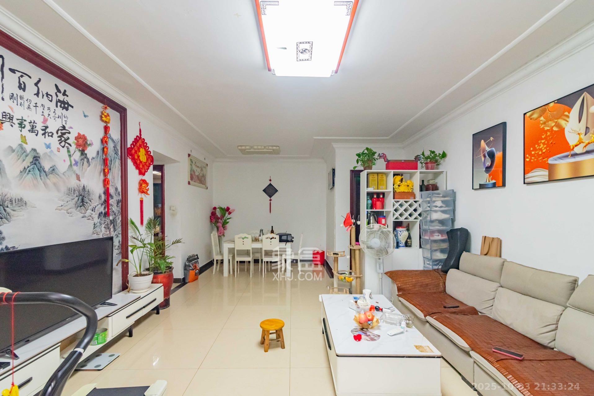 恒大雅苑 3室2厅2卫 3800.0元/月 恒大雅苑 3室2厅2卫 3800.0元/月室内图