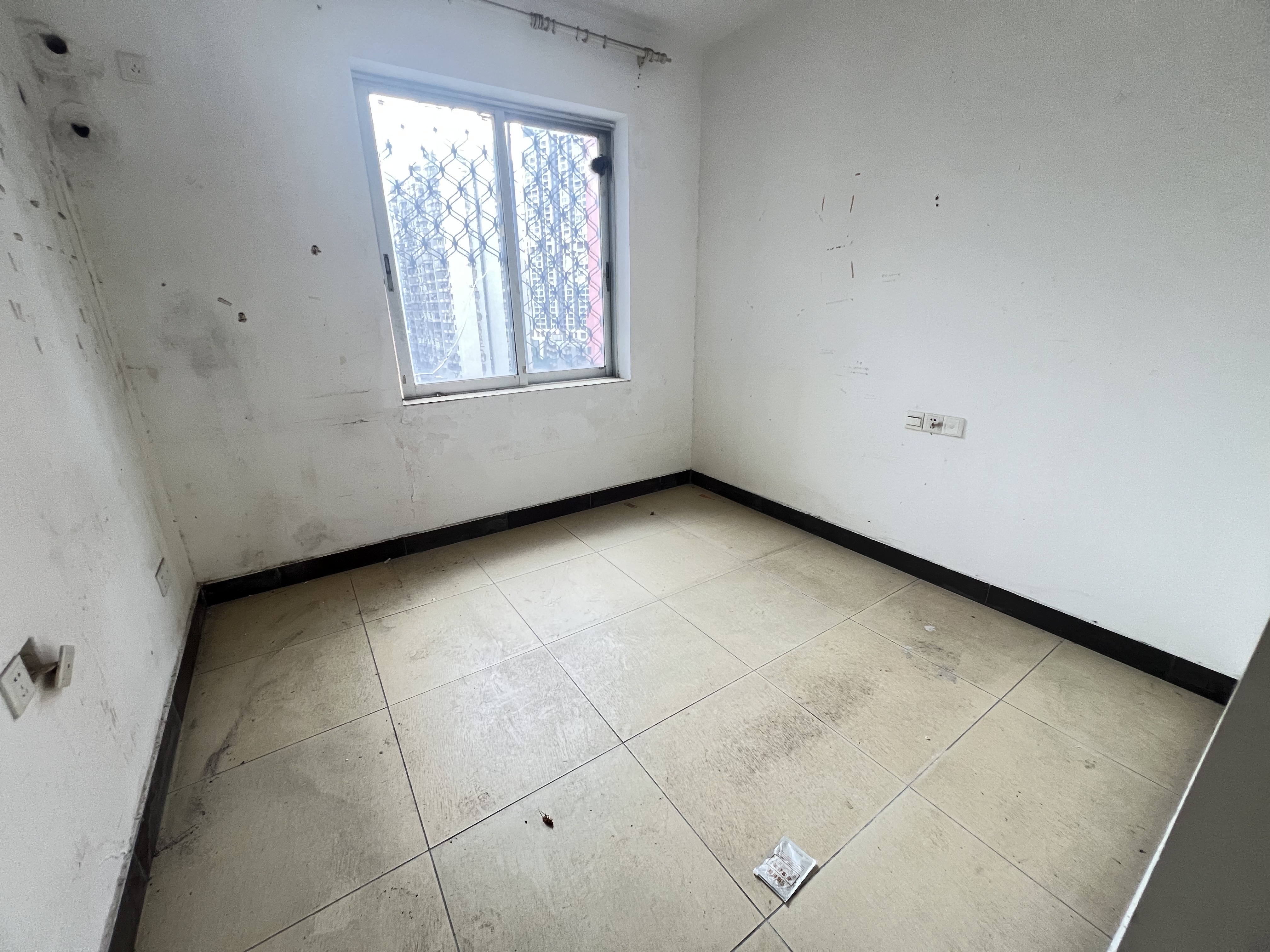 城中城  5室2厅2卫    2600.0元/月室内图