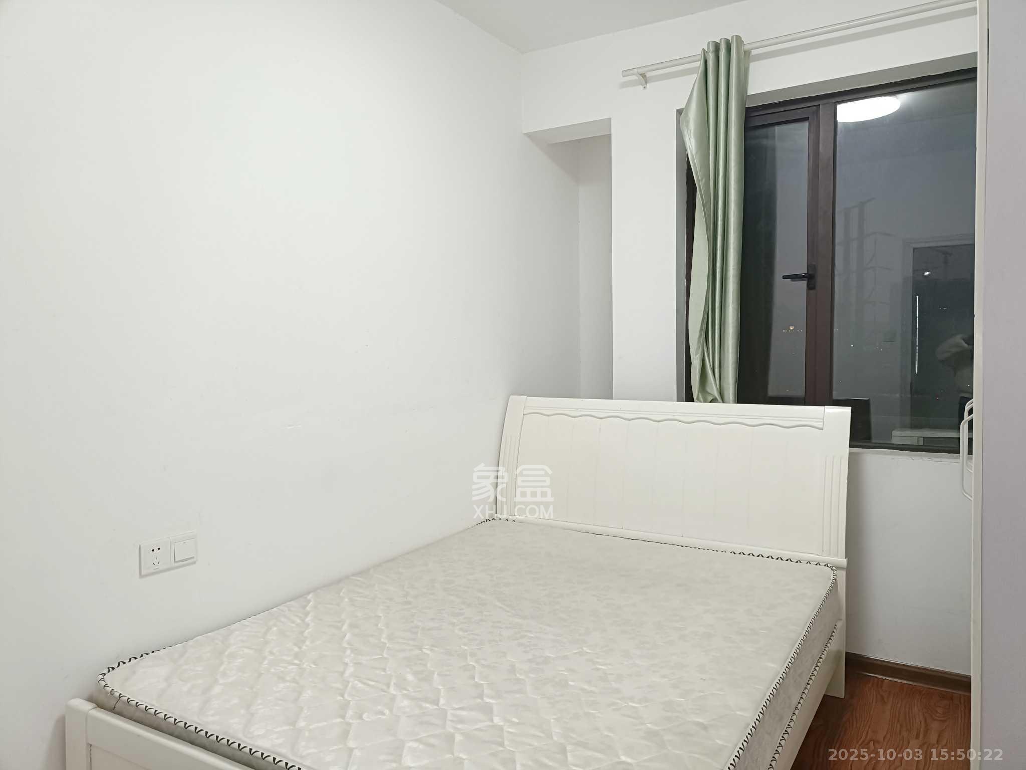 听香水榭 4室2厅2卫 2800.0元/月 听香水榭 4室2厅2卫 2800.0元/月室内图