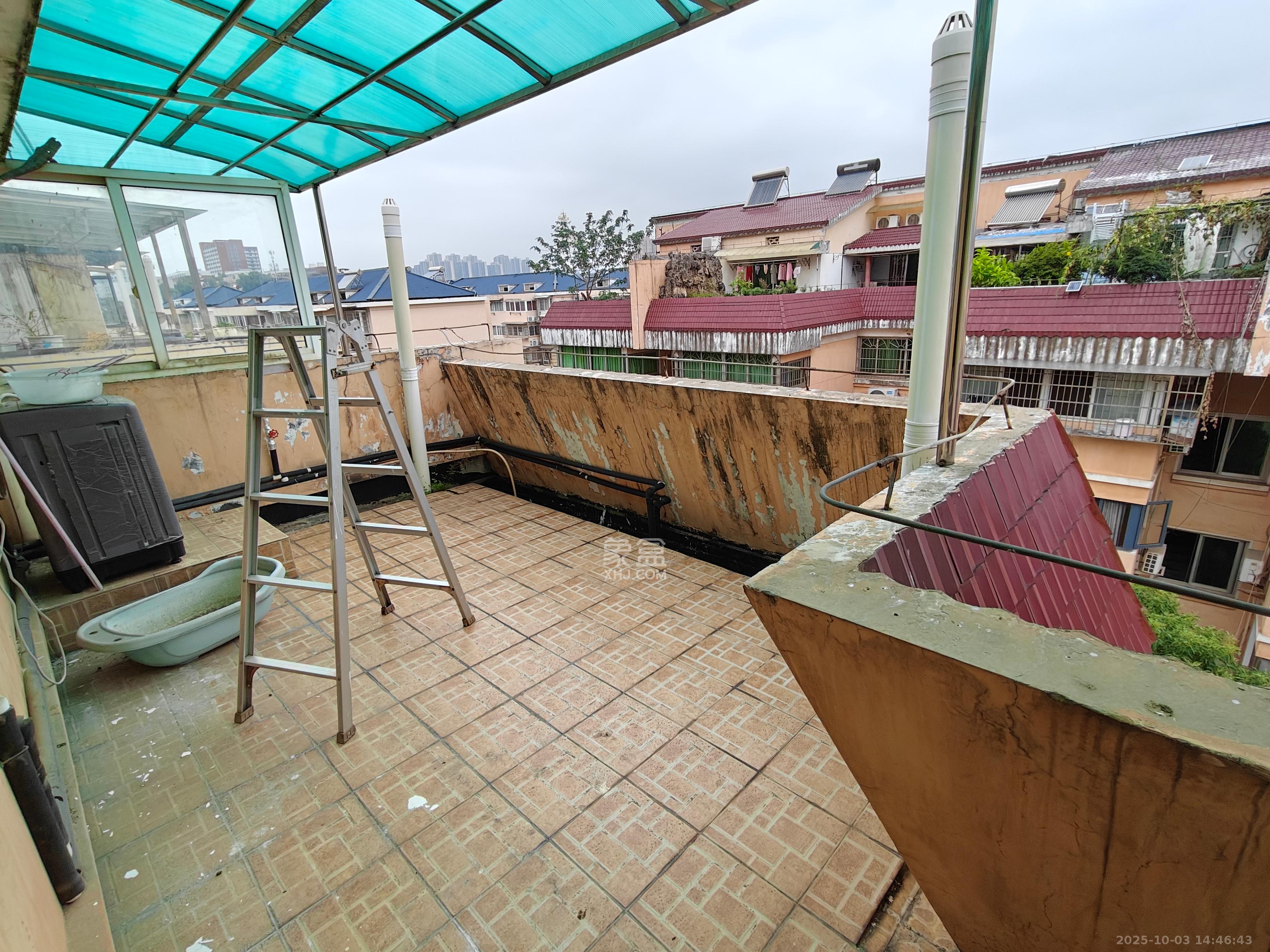 咸嘉新村嘉文苑  4室2厅2卫    2600.0元/月 咸嘉新村嘉文苑  4室2厅2卫    2600.0元/月室内图