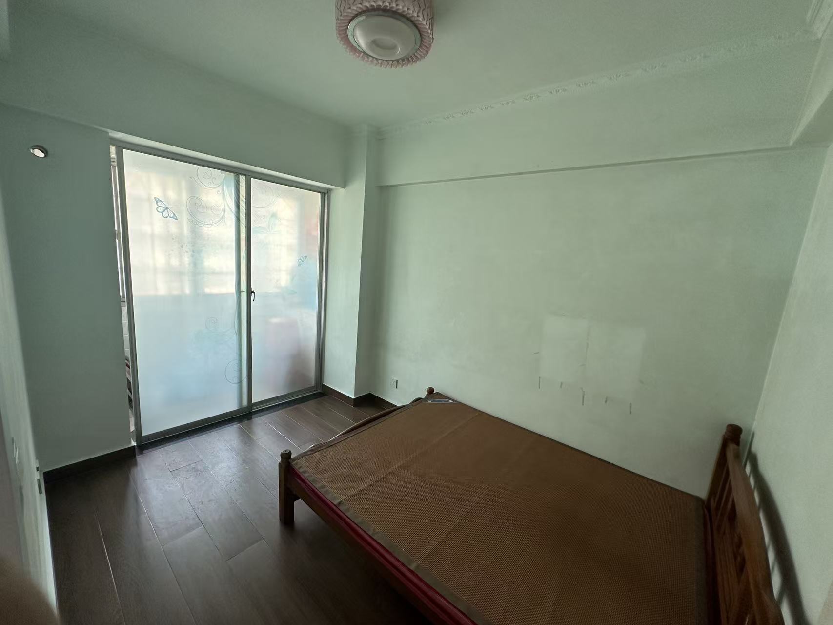 天龙湾小区 3室2厅2卫 2600.0元/月 天龙湾小区 3室2厅2卫 2600.0元/月室内图