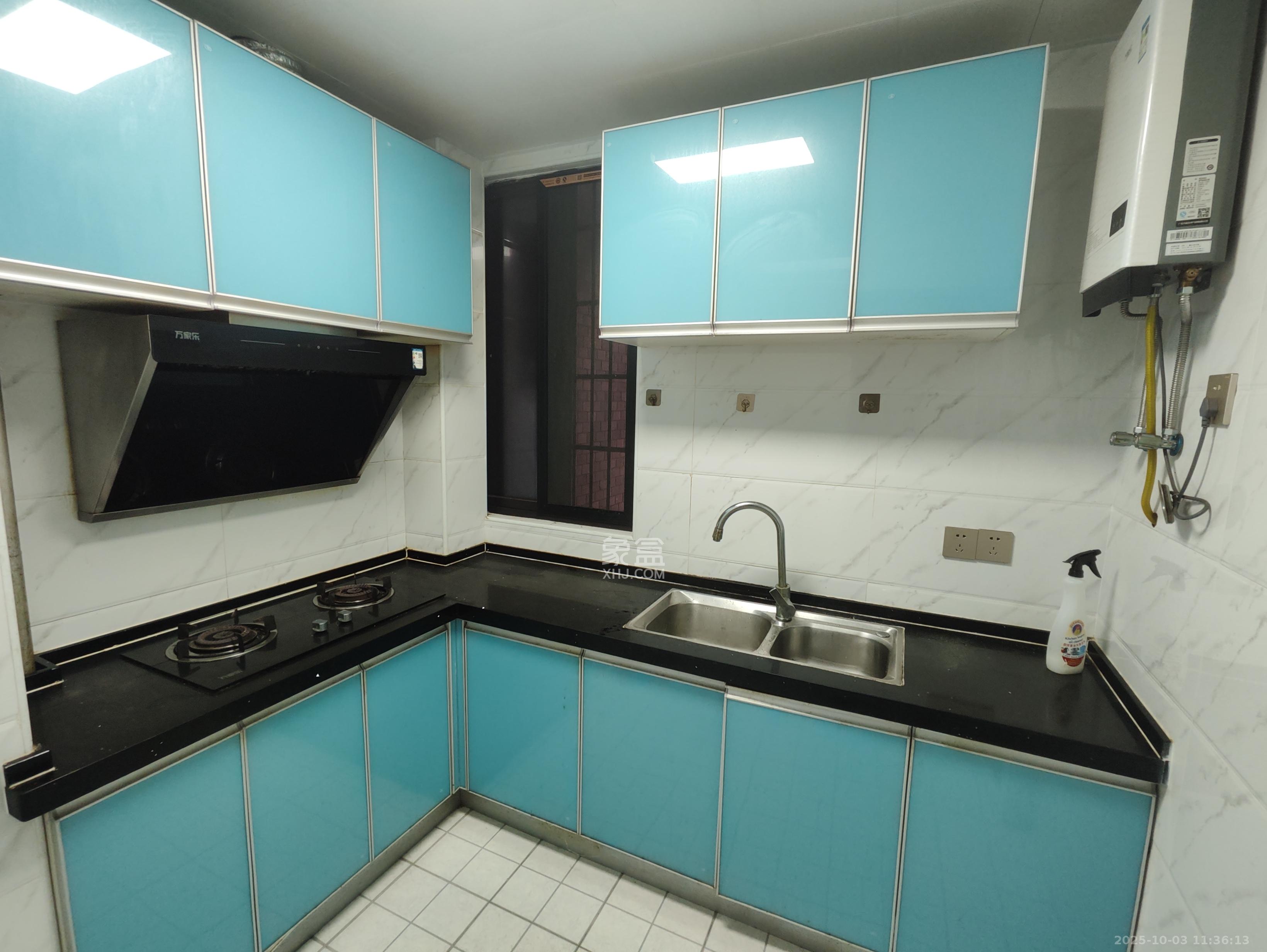 康桥长郡  3室2厅1卫    1800.0元/月 康桥长郡  3室2厅1卫    1800.0元/月室内图