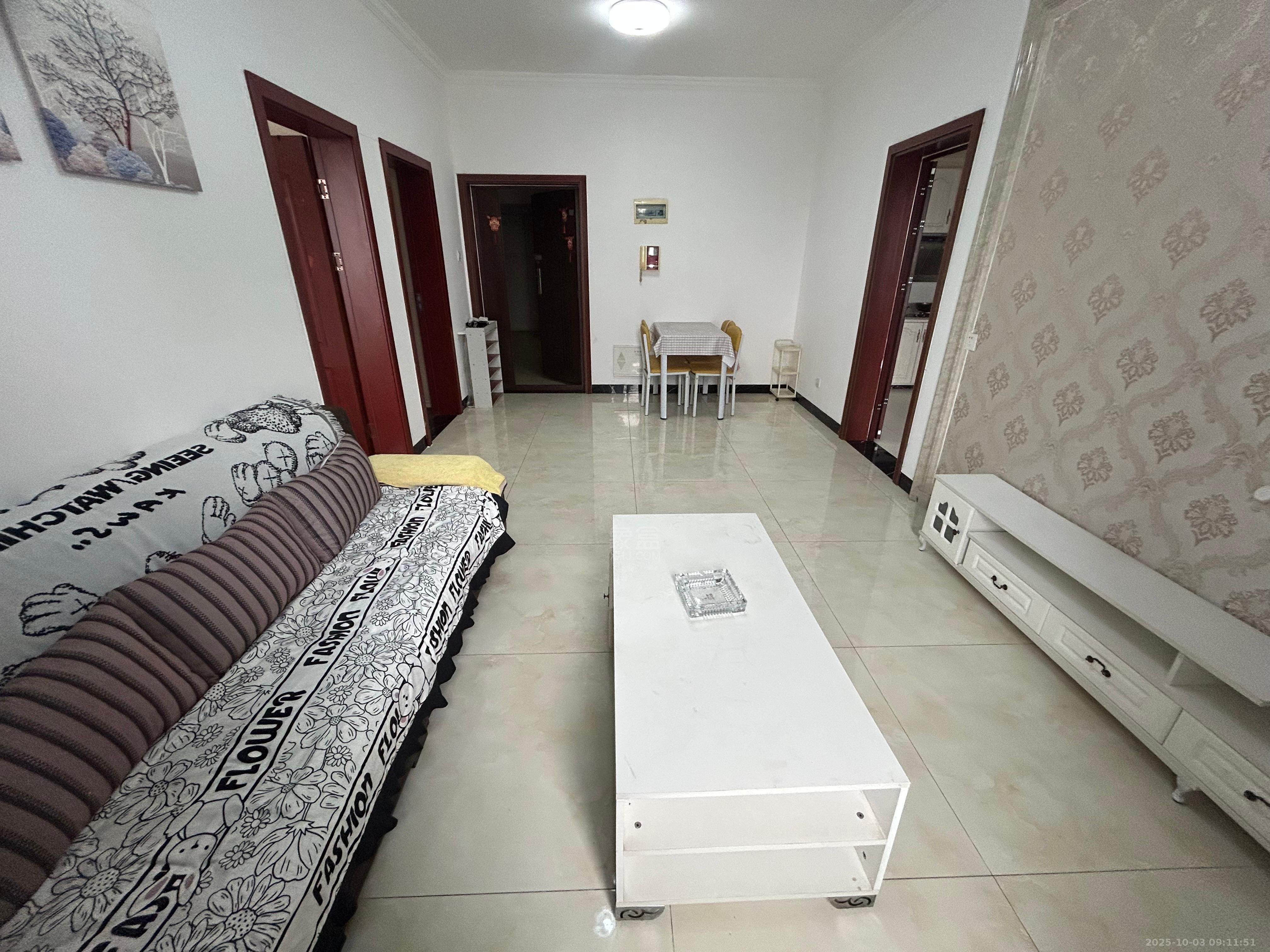 天泰喜梅小区 2室2厅1卫 1200.0元/月 天泰喜梅小区 2室2厅1卫 1200.0元/月室内图