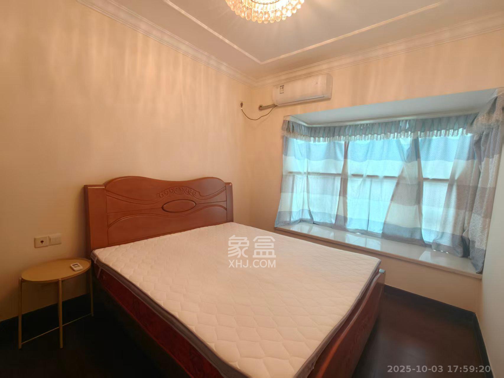 恒大翡翠华庭  1室2厅1卫    2000.0元/月室内图