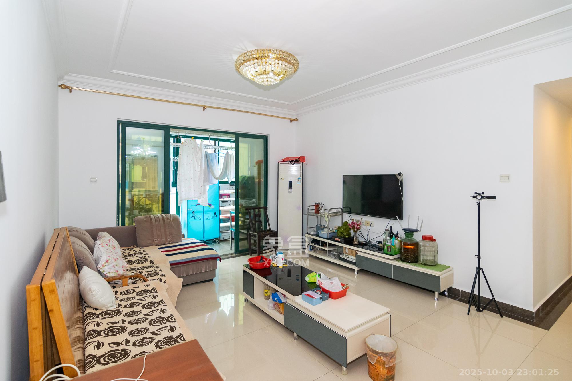 富基世纪公园 3室2厅1卫 58.8万 富基世纪公园 3室2厅1卫 58.8万客厅