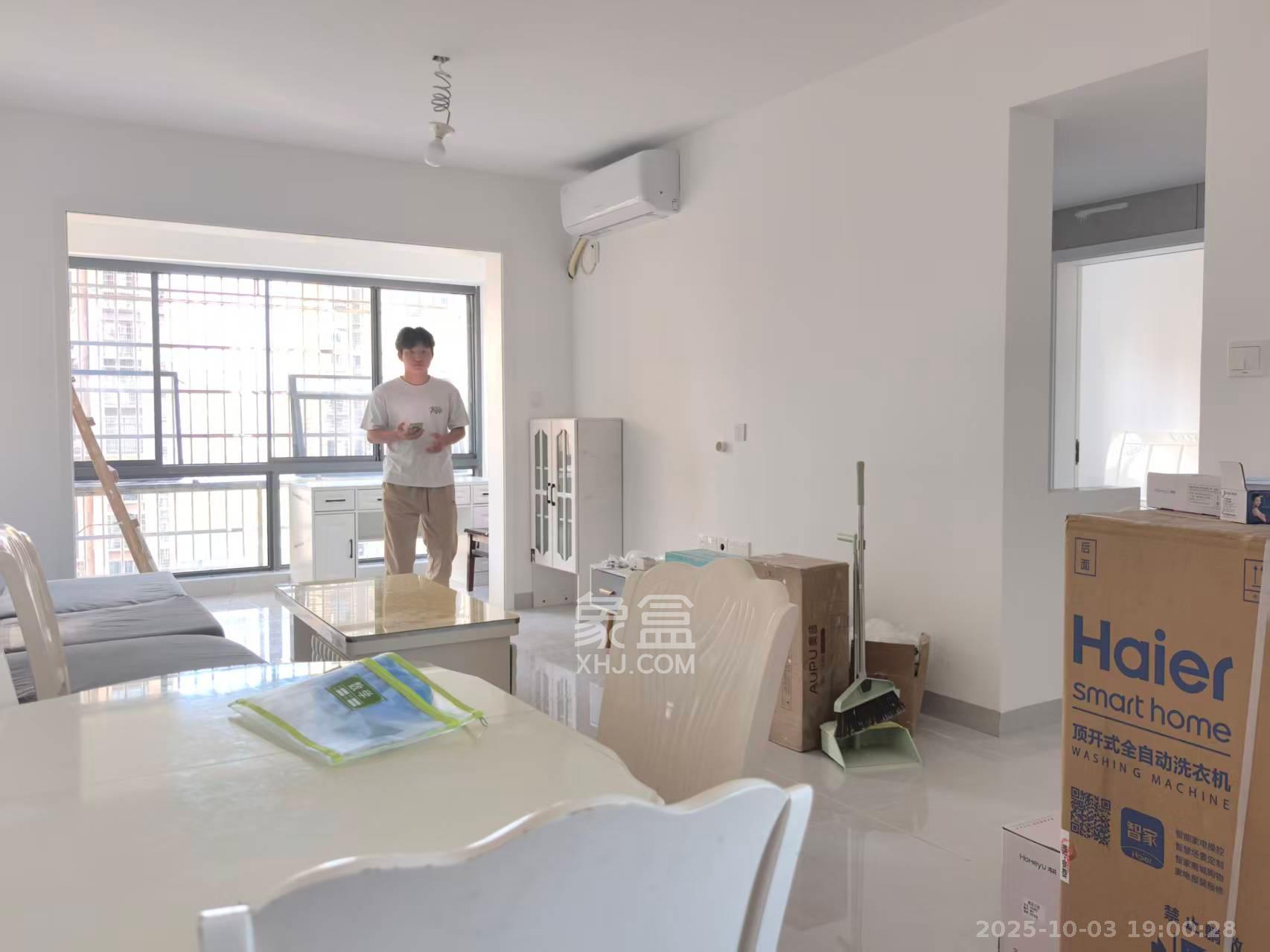和景家园一期  2室2厅1卫    1800.0元/月室内图