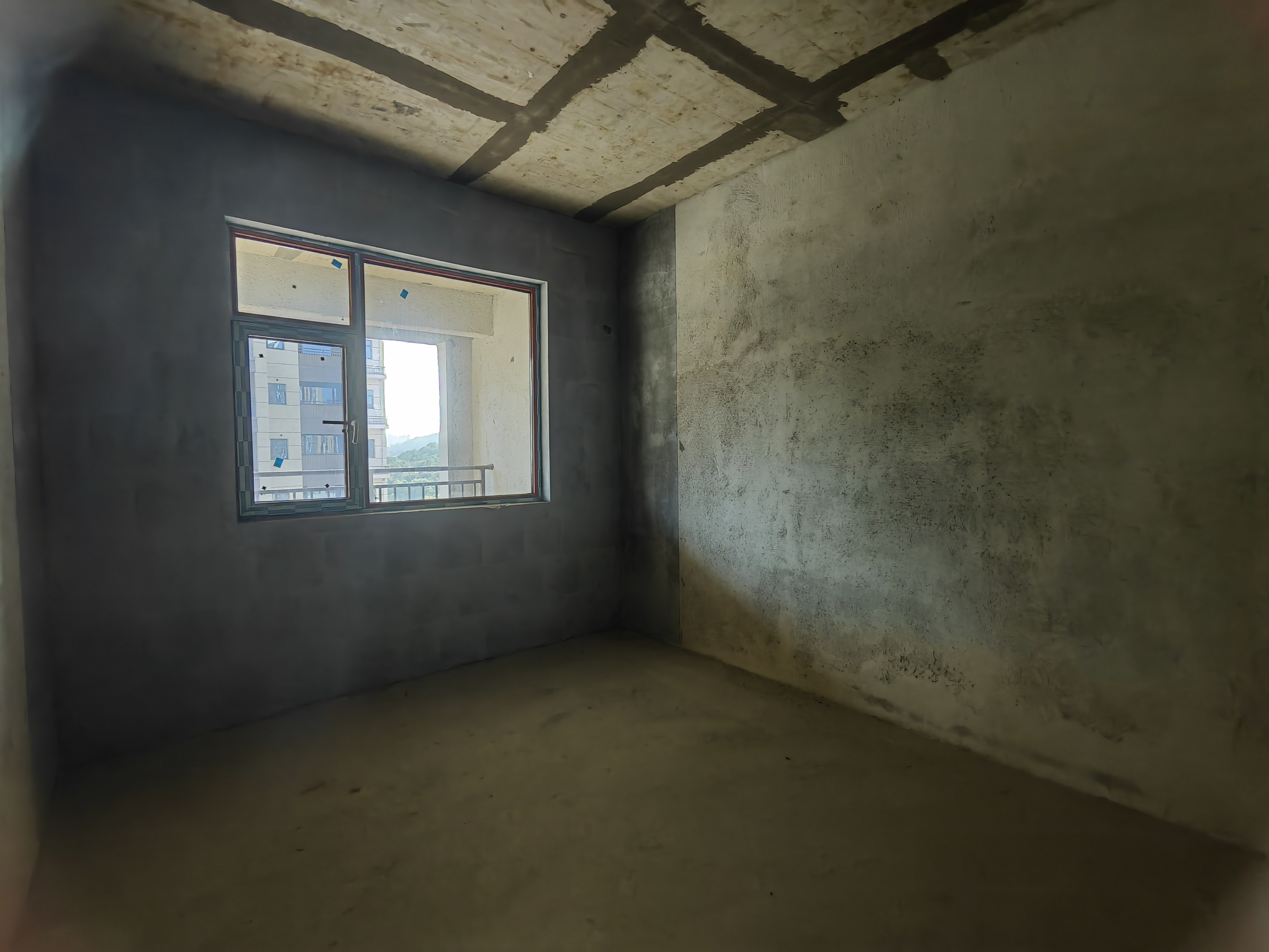 中甸.龙雲台  4室2厅2卫    68.8万 中甸.龙雲台  4室2厅2卫    68.8万客厅