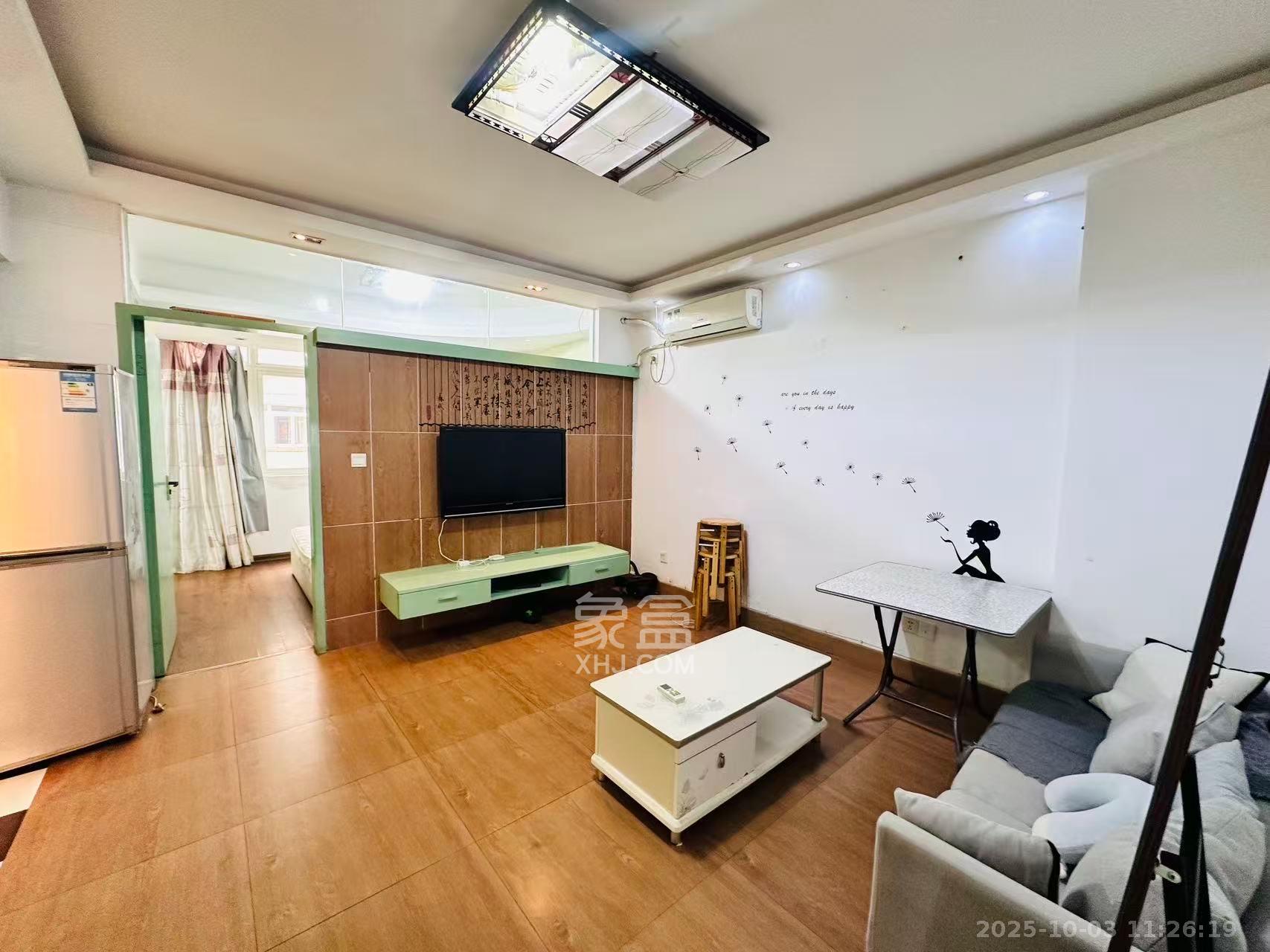 金碧文华 1室1厅1卫 1800.0元/月 金碧文华 1室1厅1卫 1800.0元/月室内图