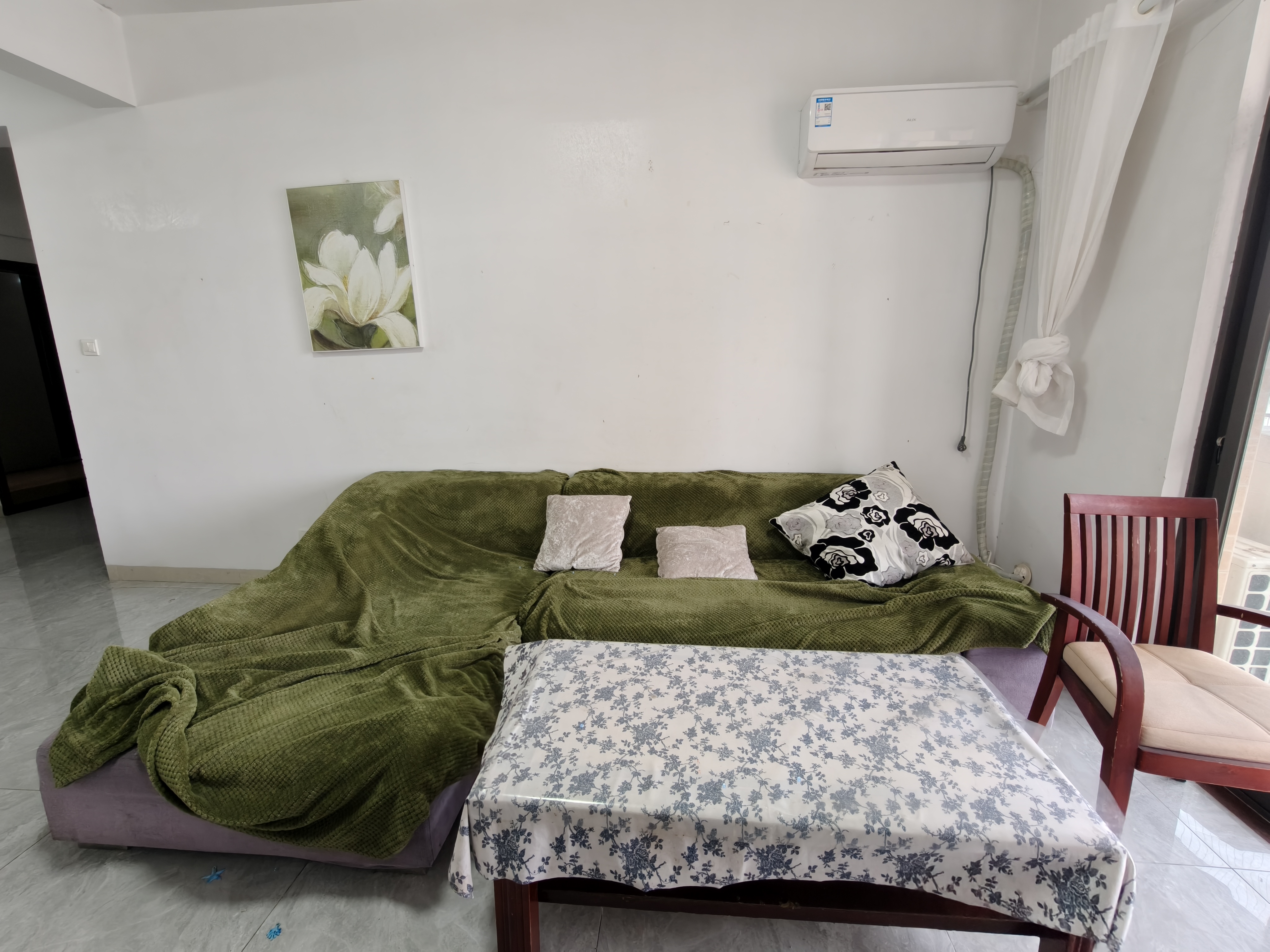 宜家广场 3室2厅1卫 2600.0元/月 宜家广场 3室2厅1卫 2600.0元/月室内图