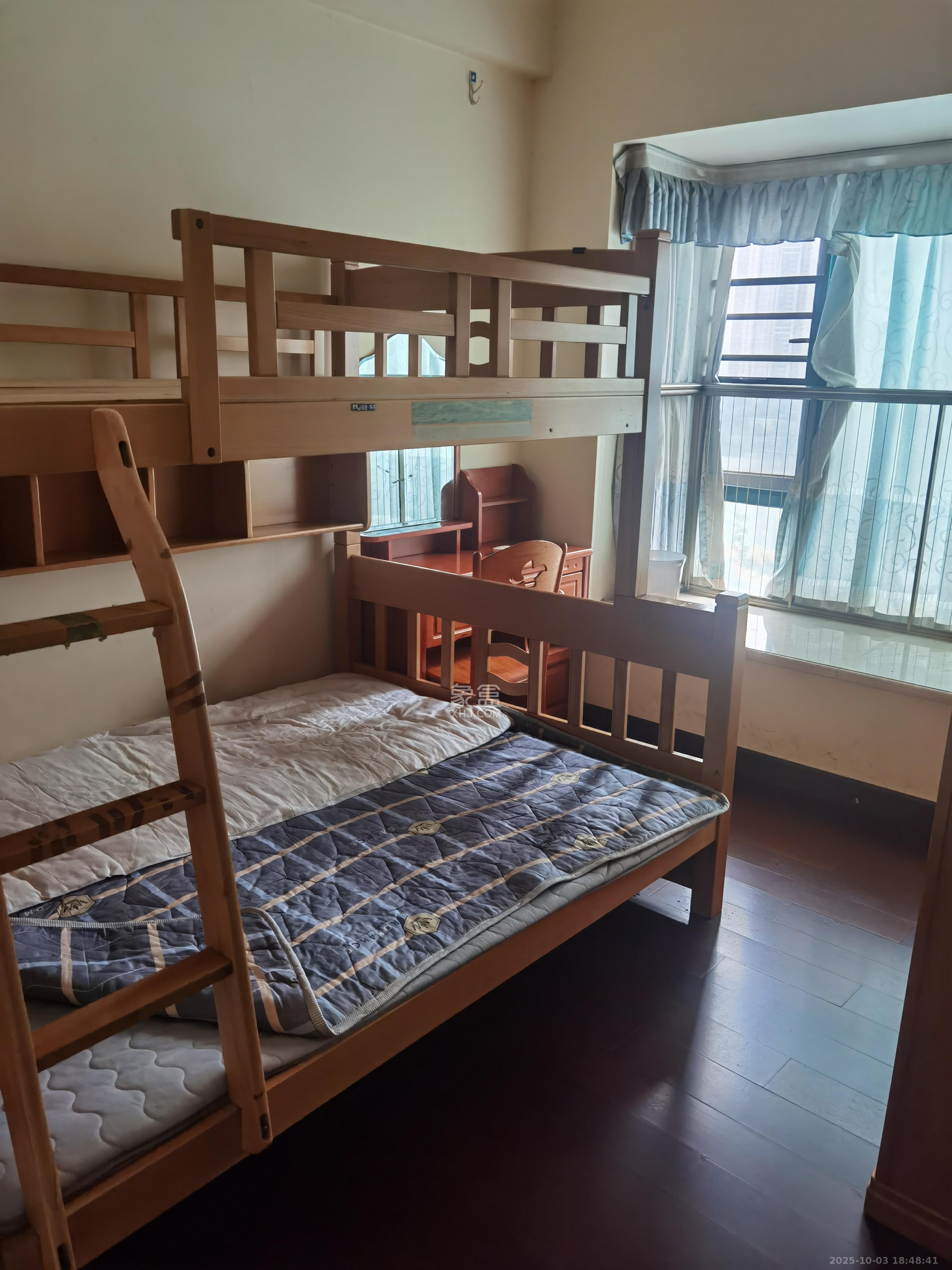 恒大御景湾 3室2厅1卫 3300.0元/月 恒大御景湾 3室2厅1卫 3300.0元/月室内图