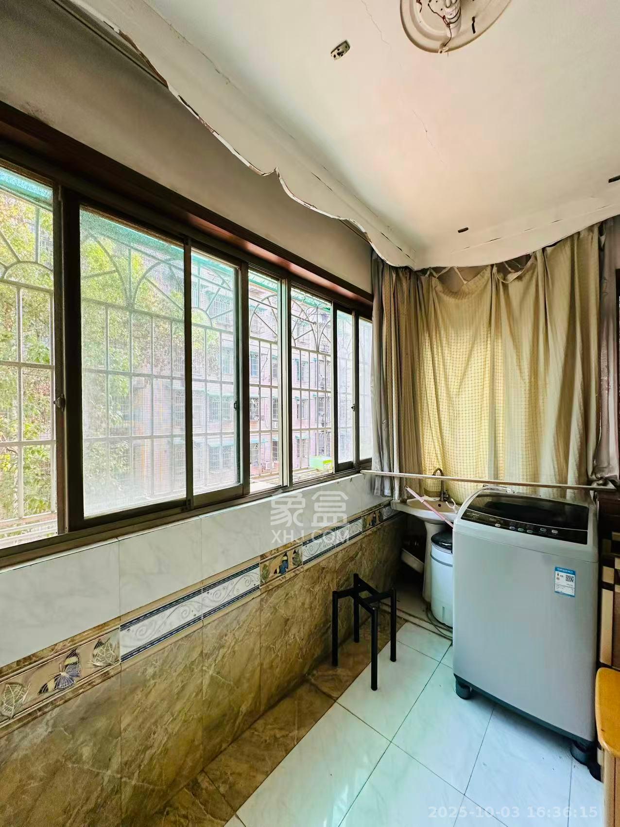 丽都苑 3室2厅1卫 1500.0元/月 丽都苑 3室2厅1卫 1500.0元/月室内图