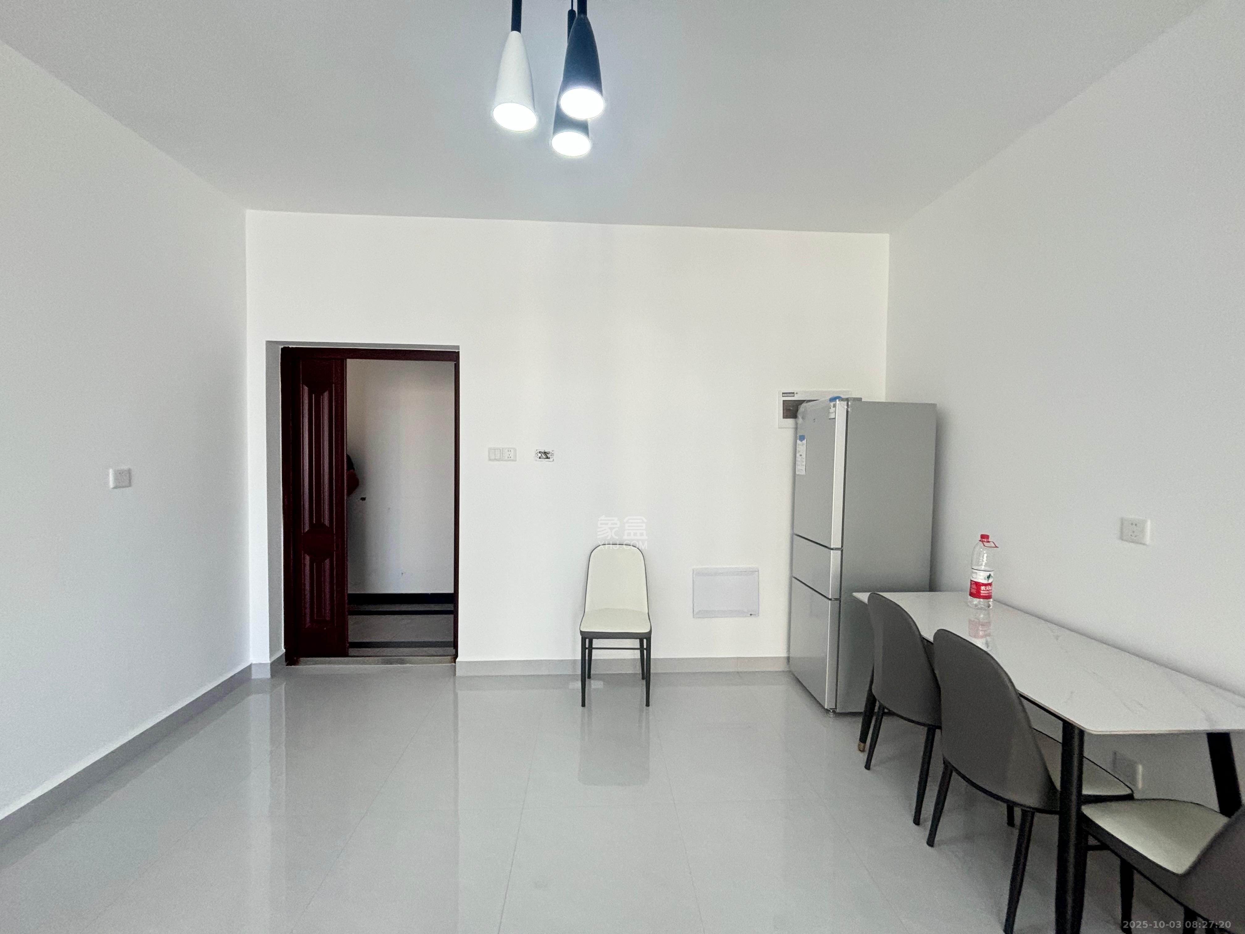 先锋新宇 2室1厅1卫 1900.00元/月 先锋新宇 2室1厅1卫 1900.00元/月室内图