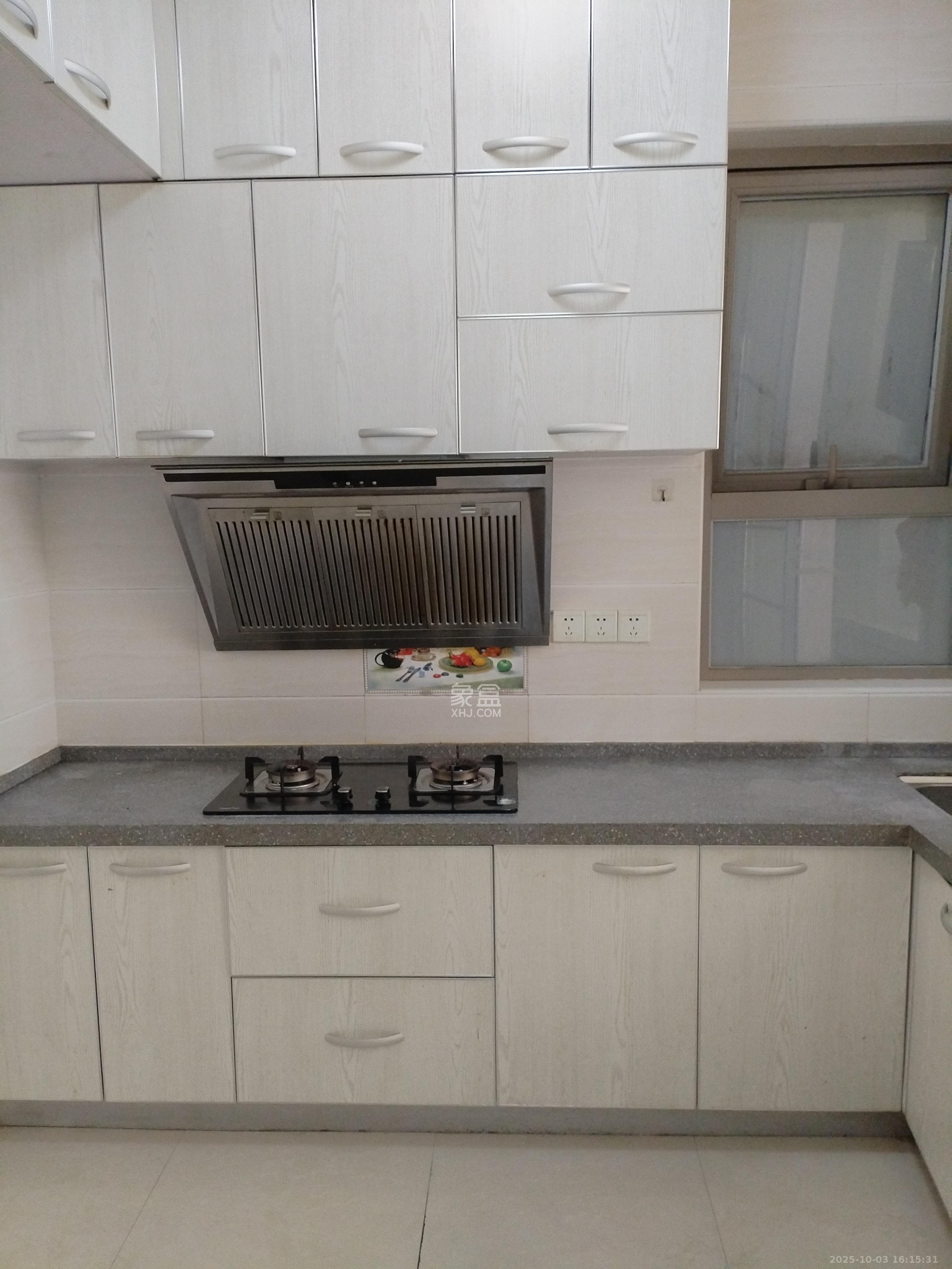 怡海星城 1室1厅1卫 1300.0元/月 怡海星城 1室1厅1卫 1300.0元/月室内图