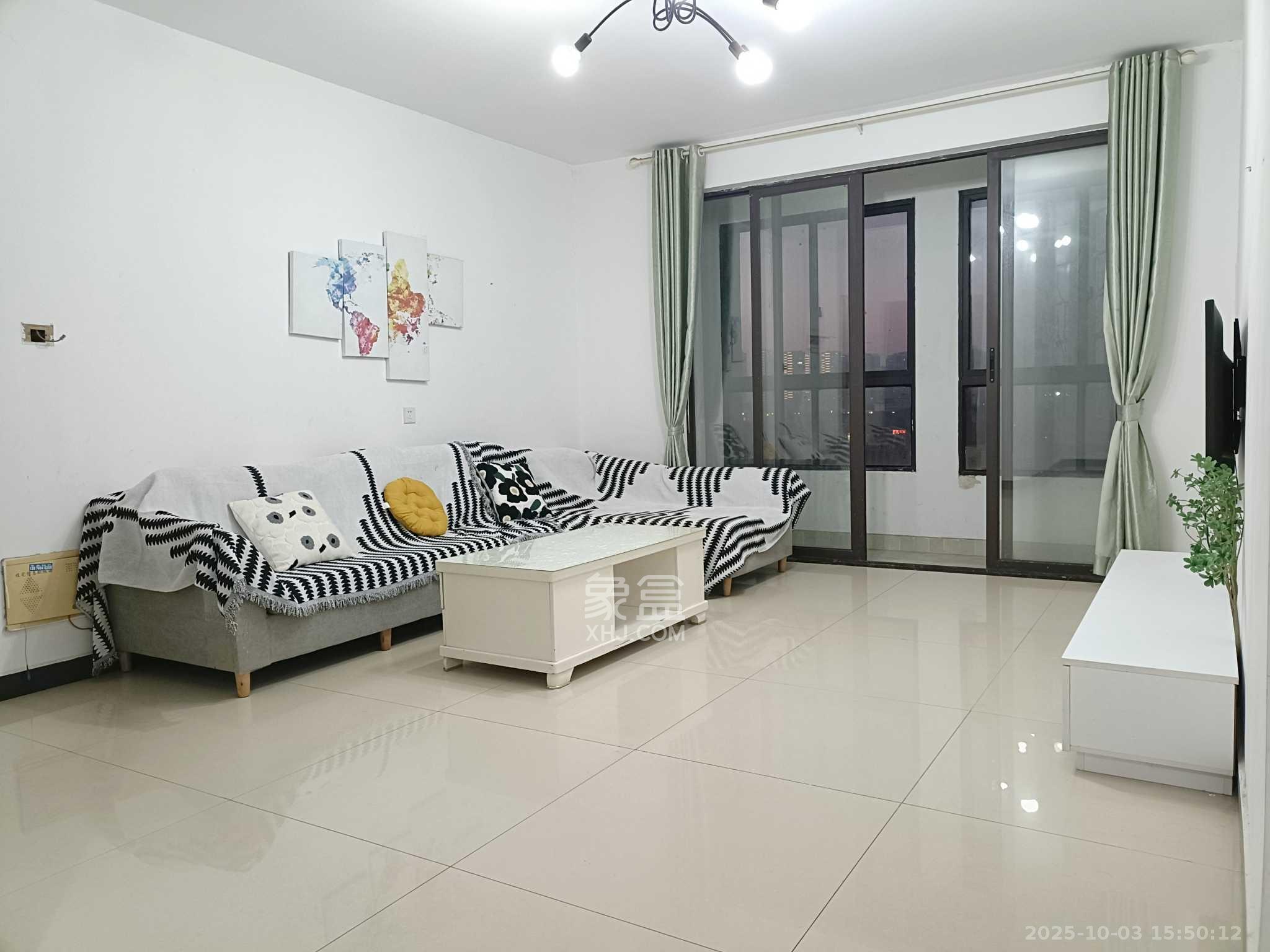 听香水榭 4室2厅2卫 2800.0元/月 听香水榭 4室2厅2卫 2800.0元/月室内图