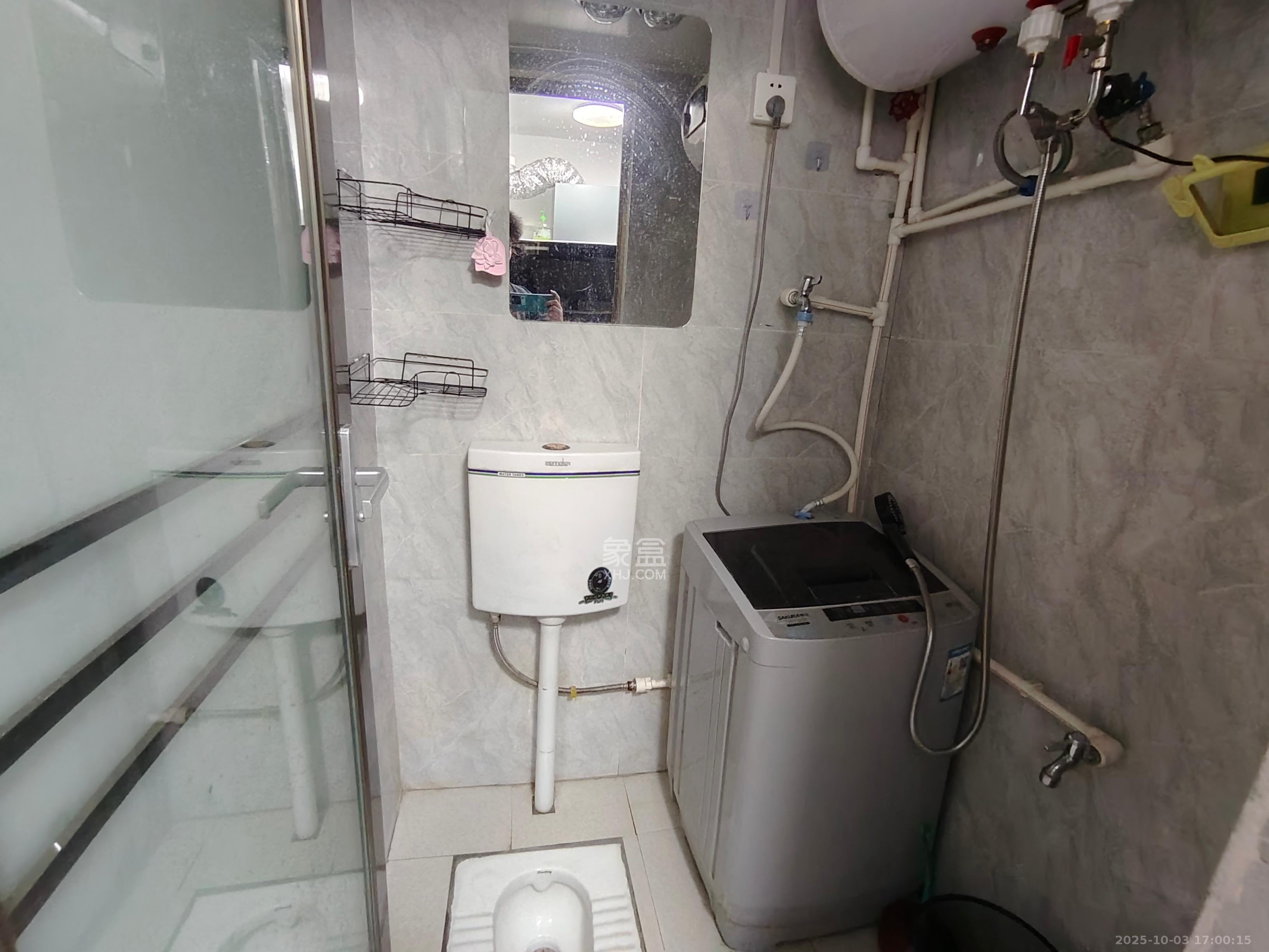 黄鹤小区5片 1室1厅1卫 1100.0元/月 黄鹤小区5片 1室1厅1卫 1100.0元/月室内图