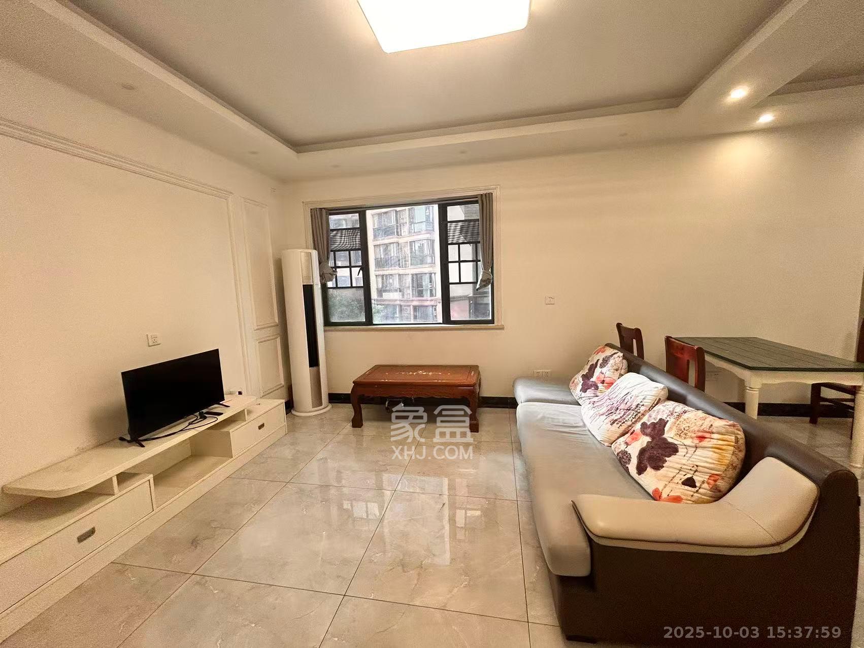 兴威帕克水岸  3室1厅2卫    2400.0元/月 兴威帕克水岸  3室1厅2卫    2400.0元/月