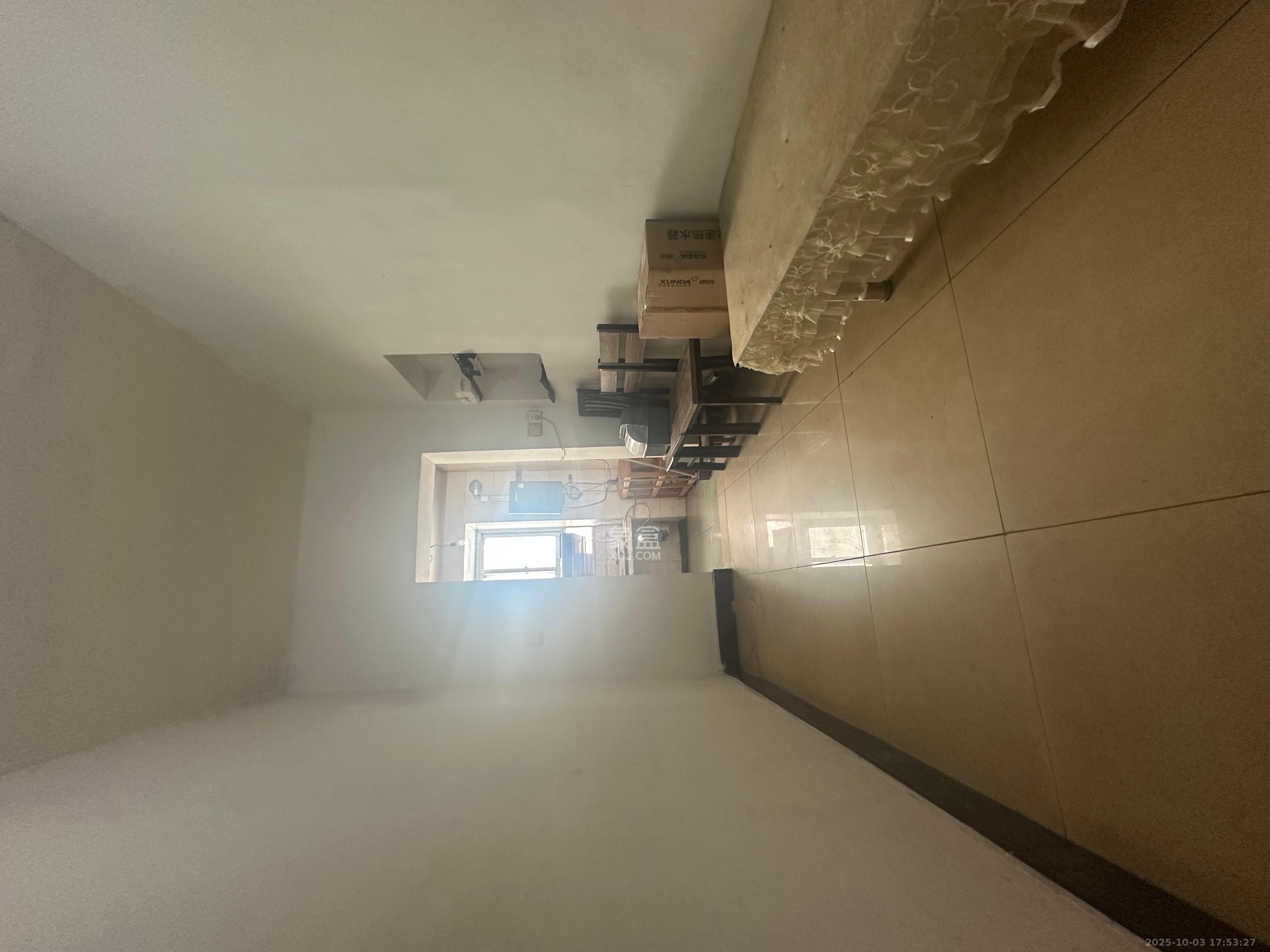 人民新村 1室2厅1卫 1300.0元/月 人民新村 1室2厅1卫 1300.0元/月室内图