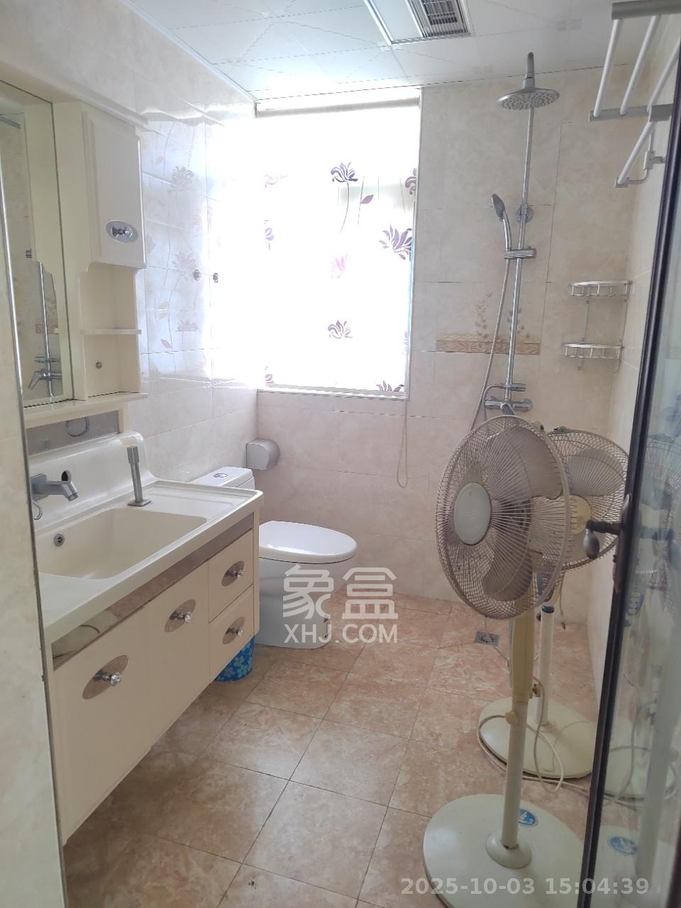 克拉美丽山庄(晟领国际) 3室2厅2卫 2700.0元/月 克拉美丽山庄(晟领国际) 3室2厅2卫 2700.0元/月室内图