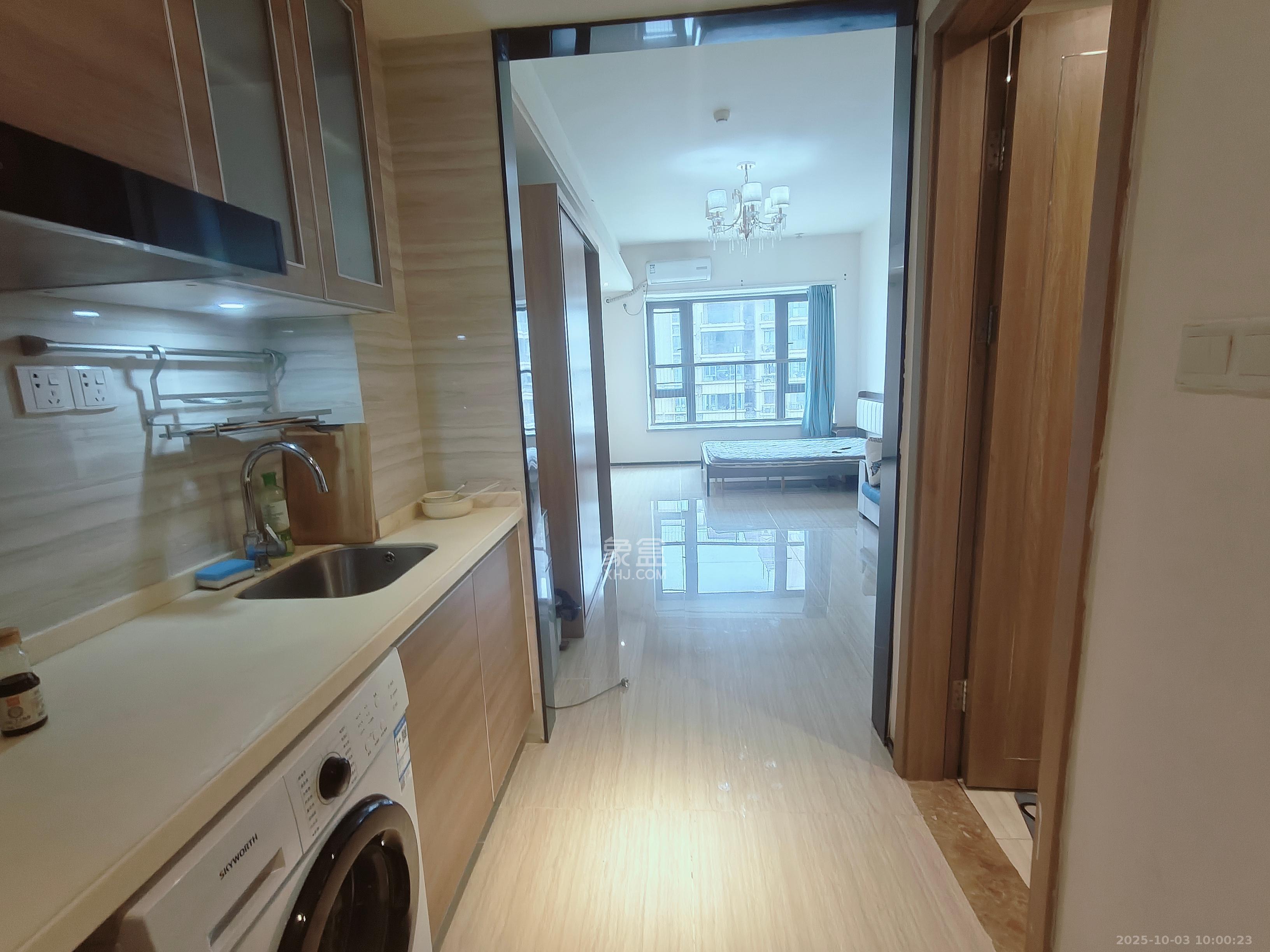 恒大国际广场  1室0厅0卫    1500.0元/月 恒大国际广场  1室0厅0卫    1500.0元/月