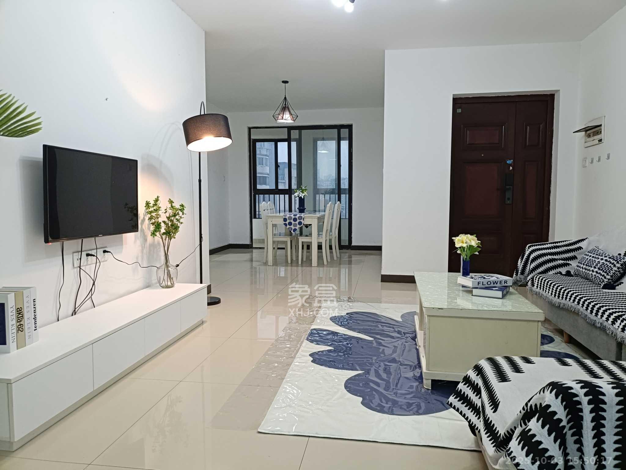 听香水榭 4室2厅2卫 2800.0元/月 听香水榭 4室2厅2卫 2800.0元/月室内图