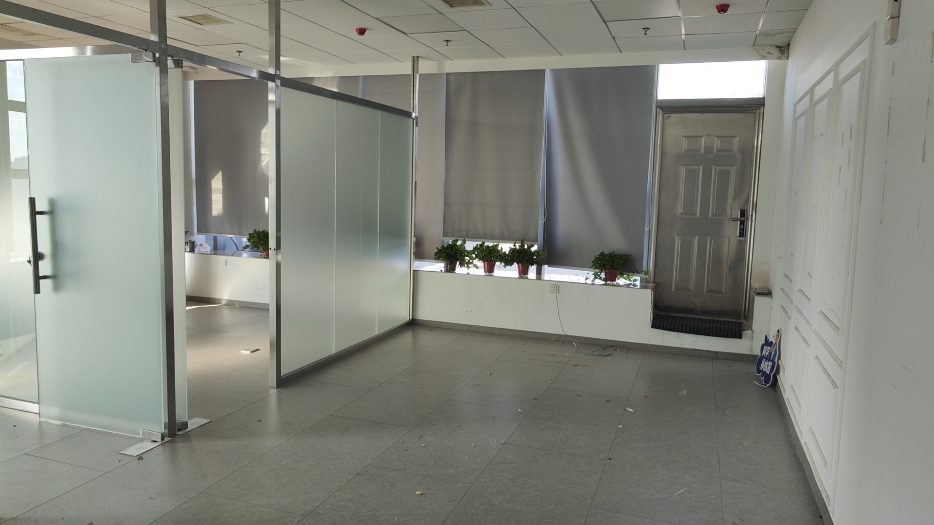 海通金融中心 1室0厅0卫 2200.0元/月 海通金融中心 1室0厅0卫 2200.0元/月室内图