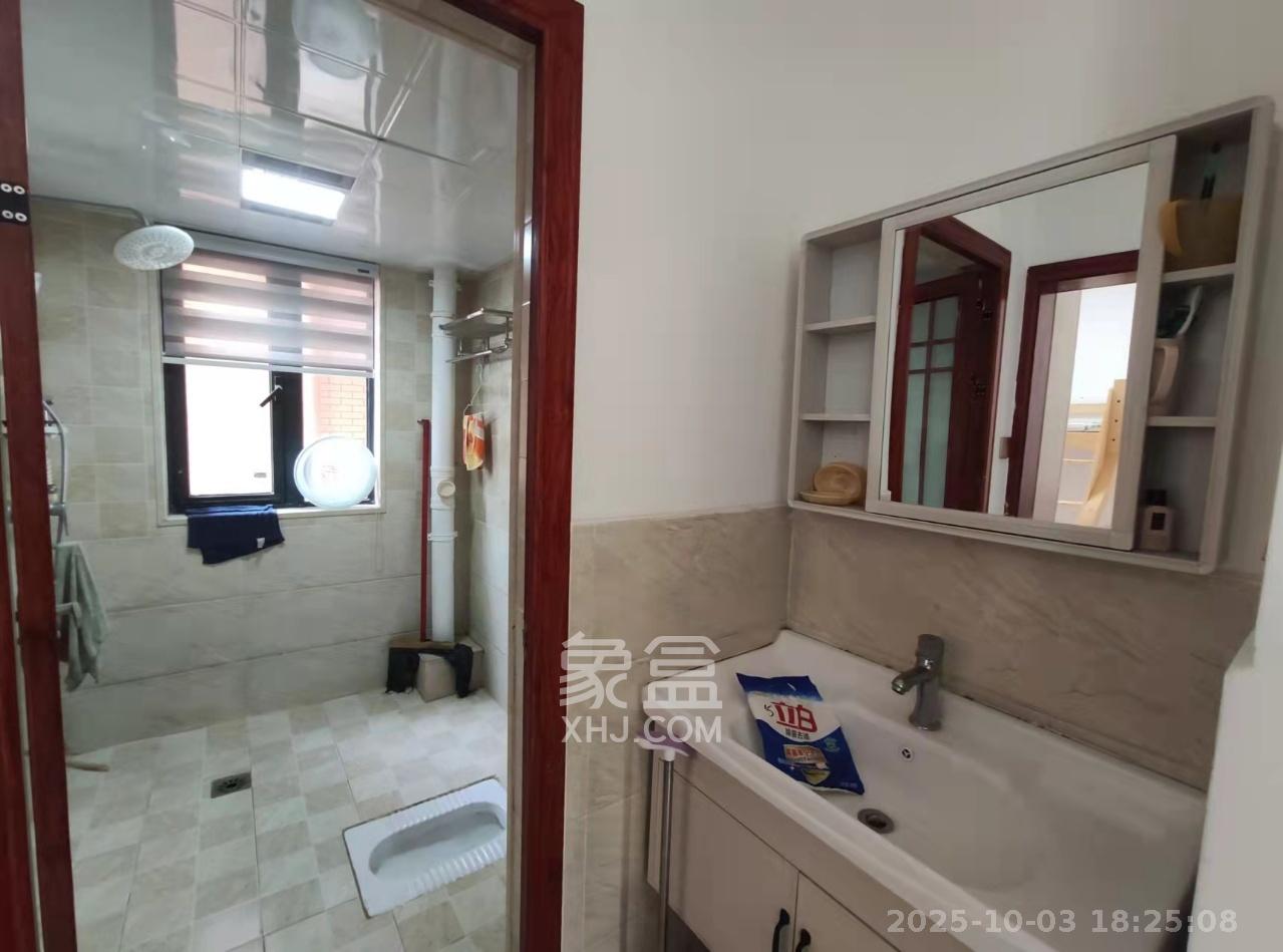 丽发新城 3室2厅1卫 2000.0元/月 丽发新城 3室2厅1卫 2000.0元/月小区图