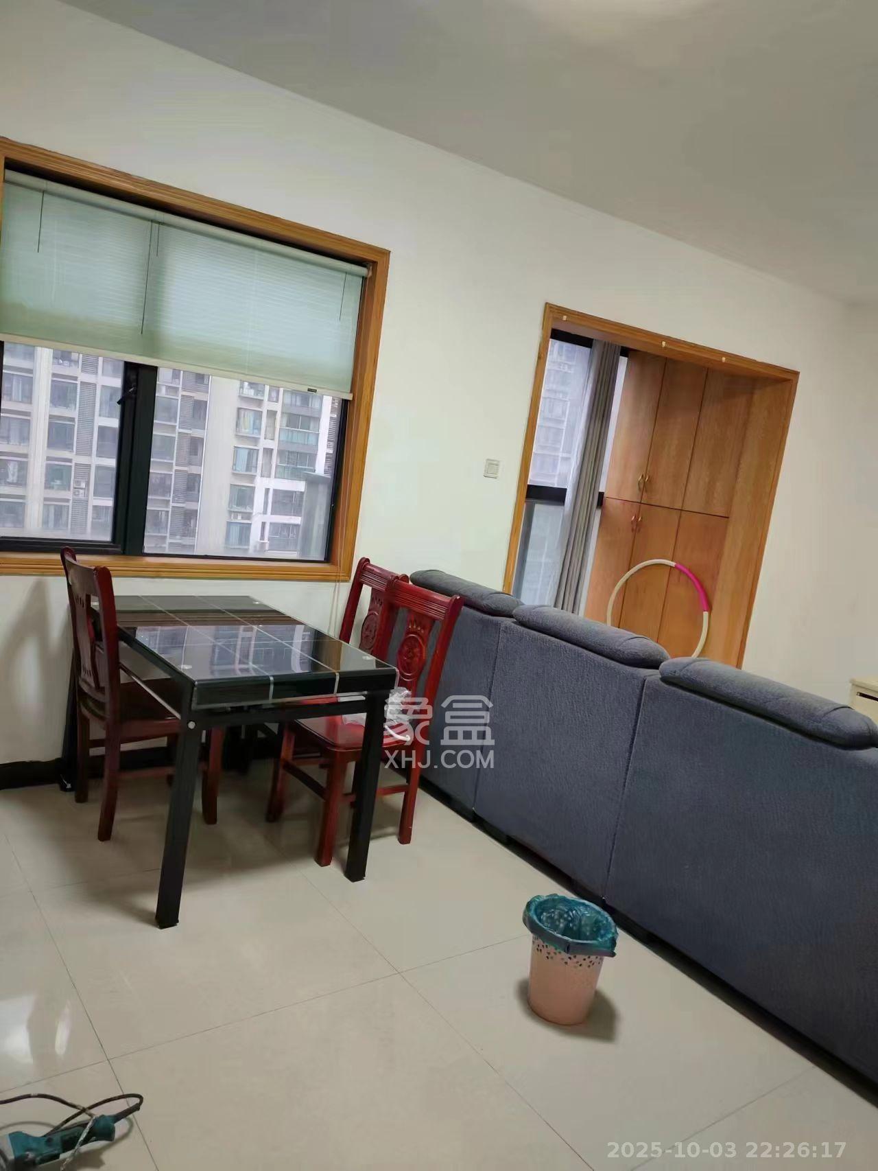 蓝山郡 3室2厅1卫 1800.0元/月 蓝山郡 3室2厅1卫 1800.0元/月室内图