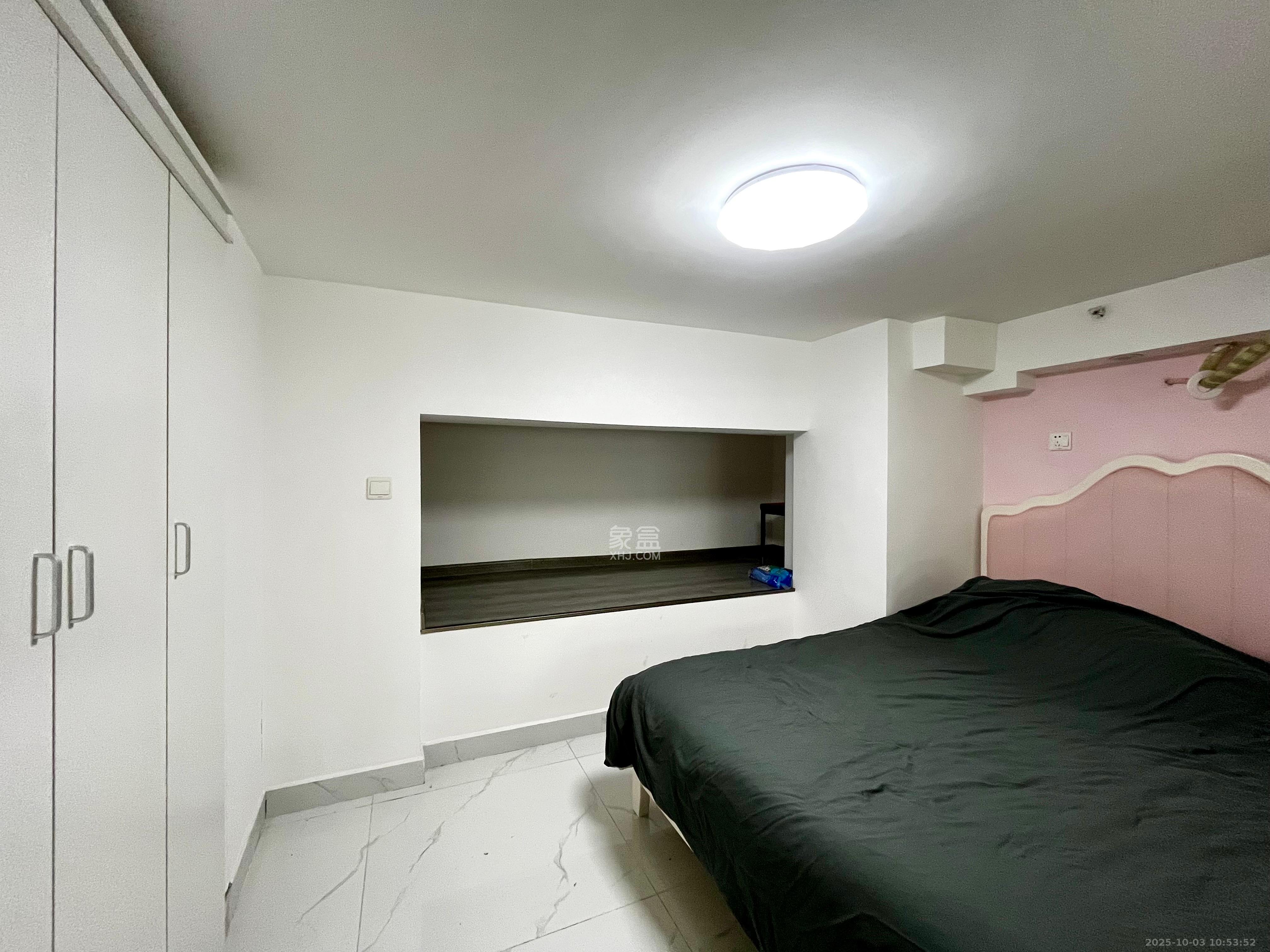 藏珑湖上公馆  2室1厅1卫    2400.0元/月室内图